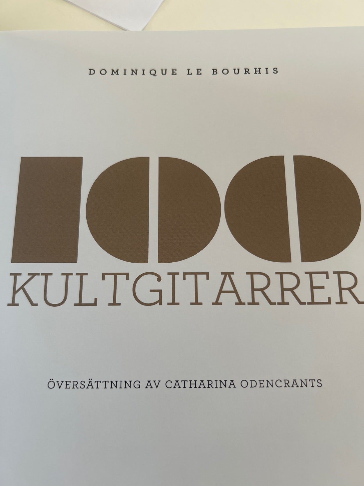 100 kultgitarrer