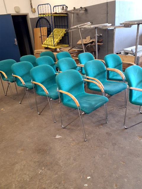 13 stk. Labofa Møde/Konference stole, model L7600
