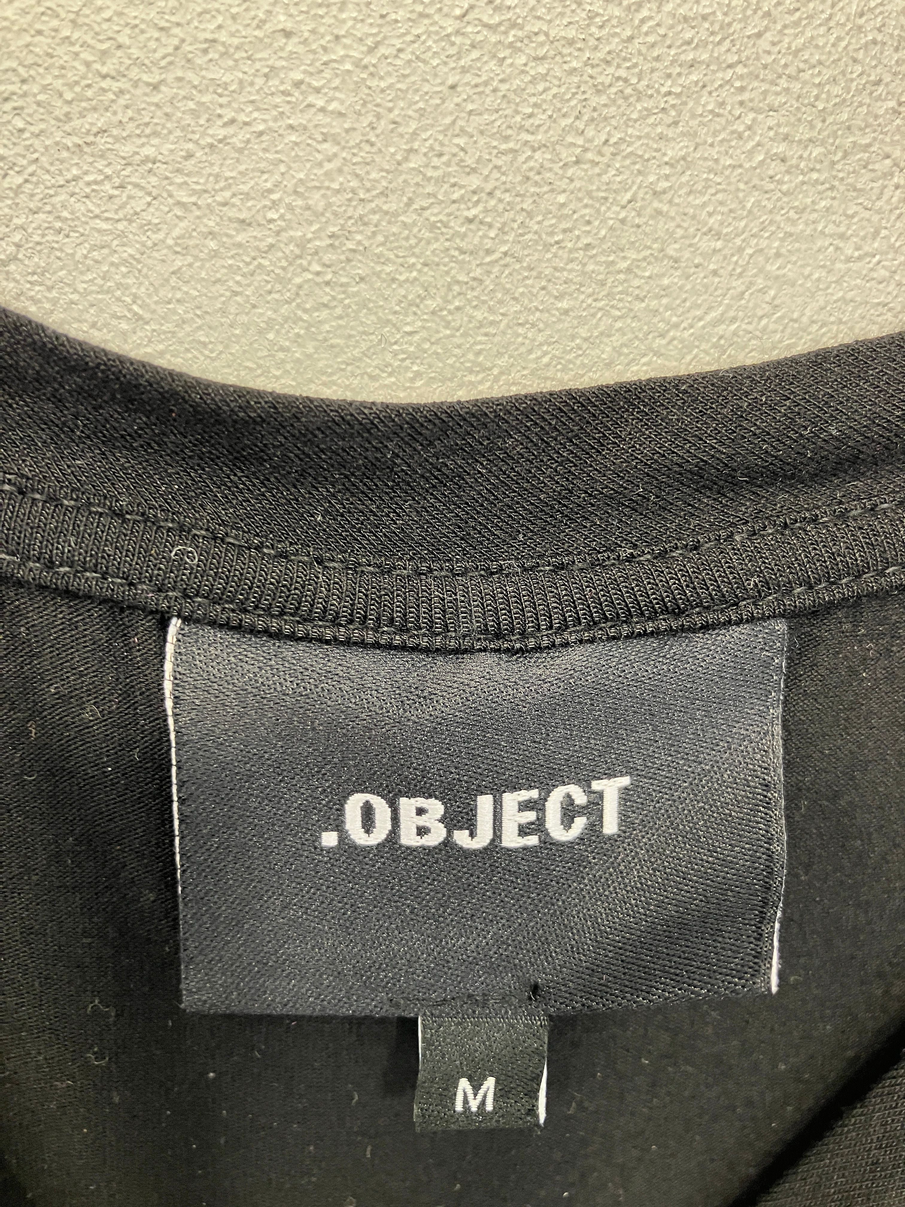 Object T-shirt