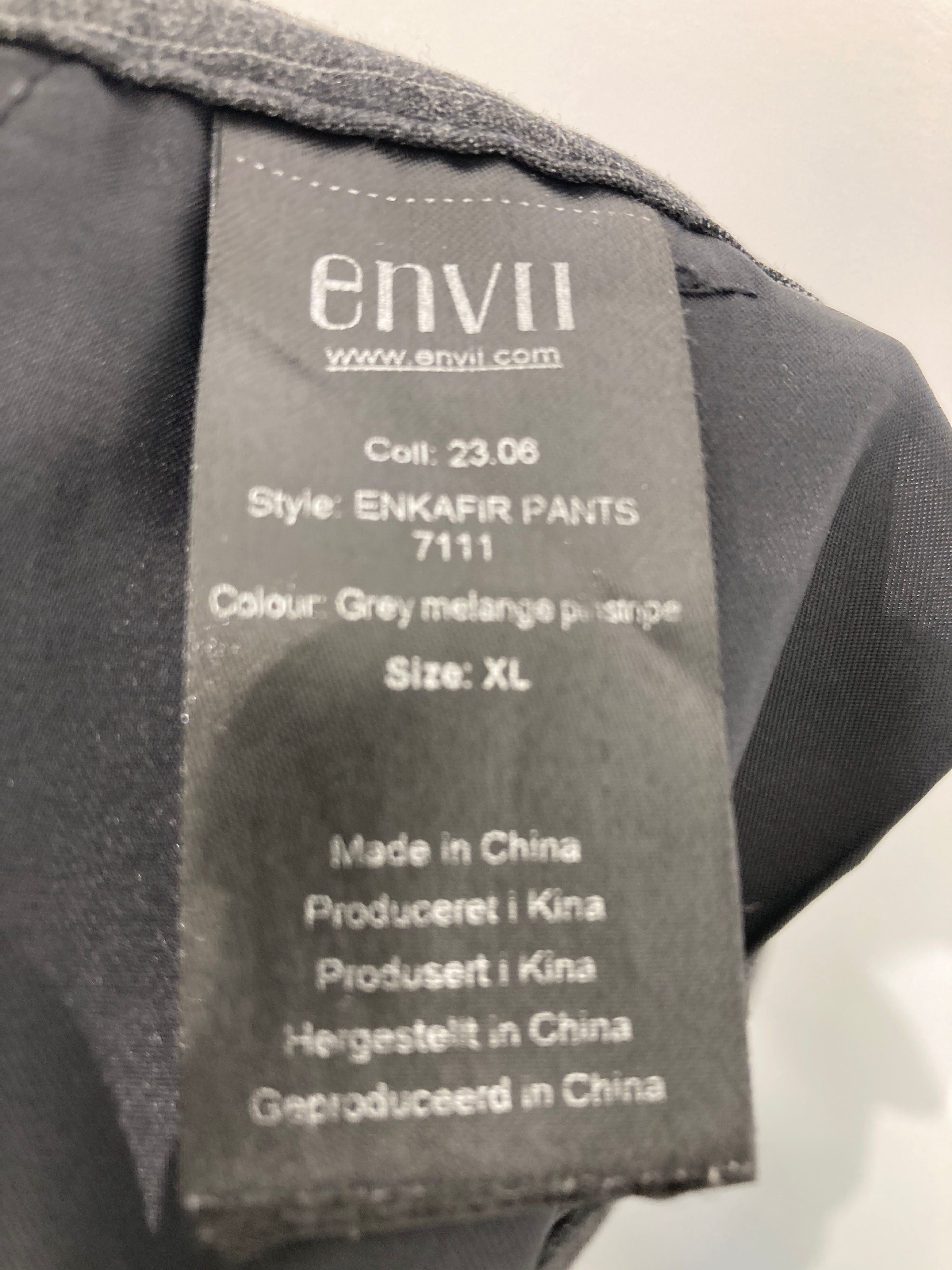 Envii Bukser