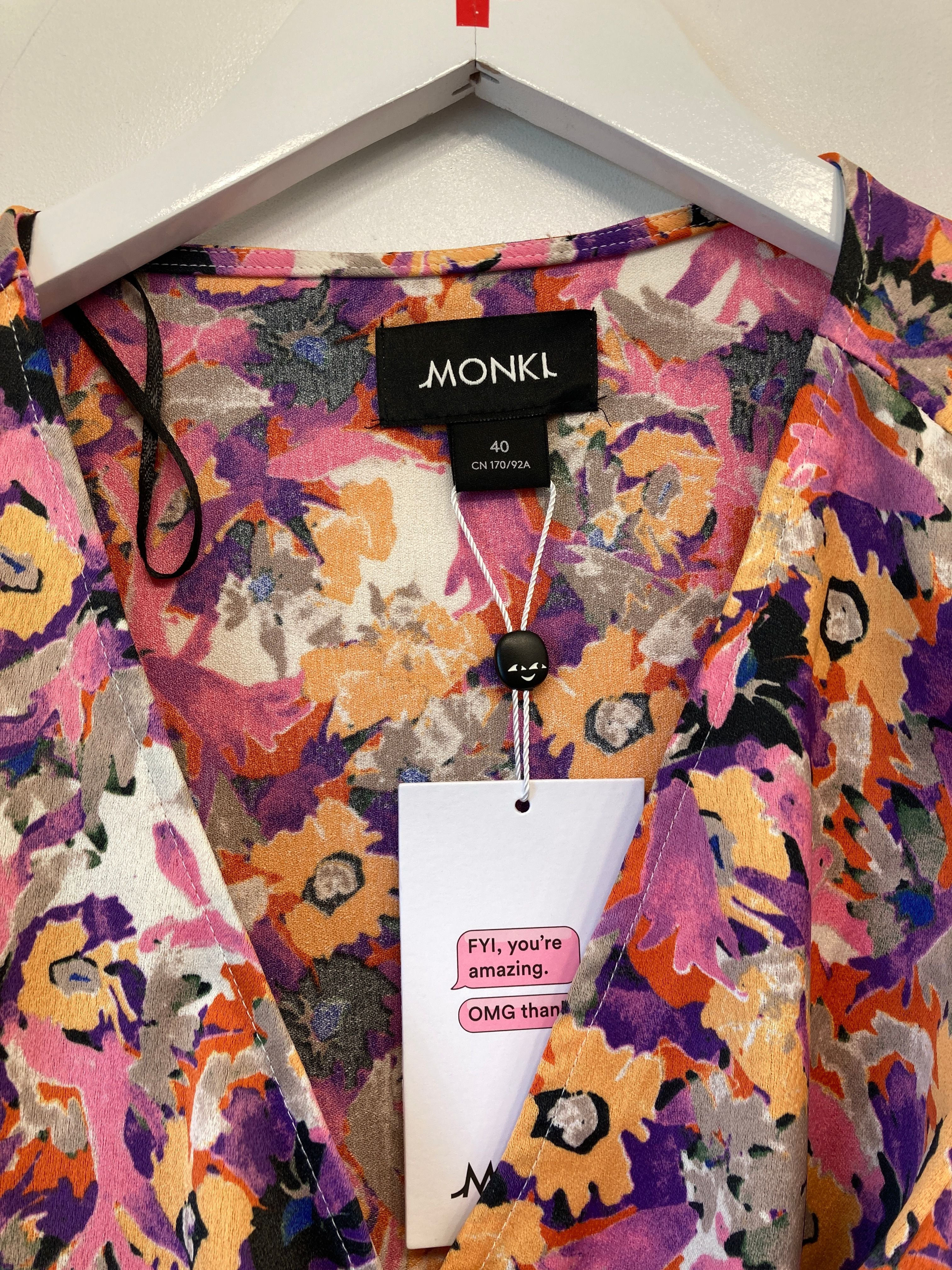 Monki bluse