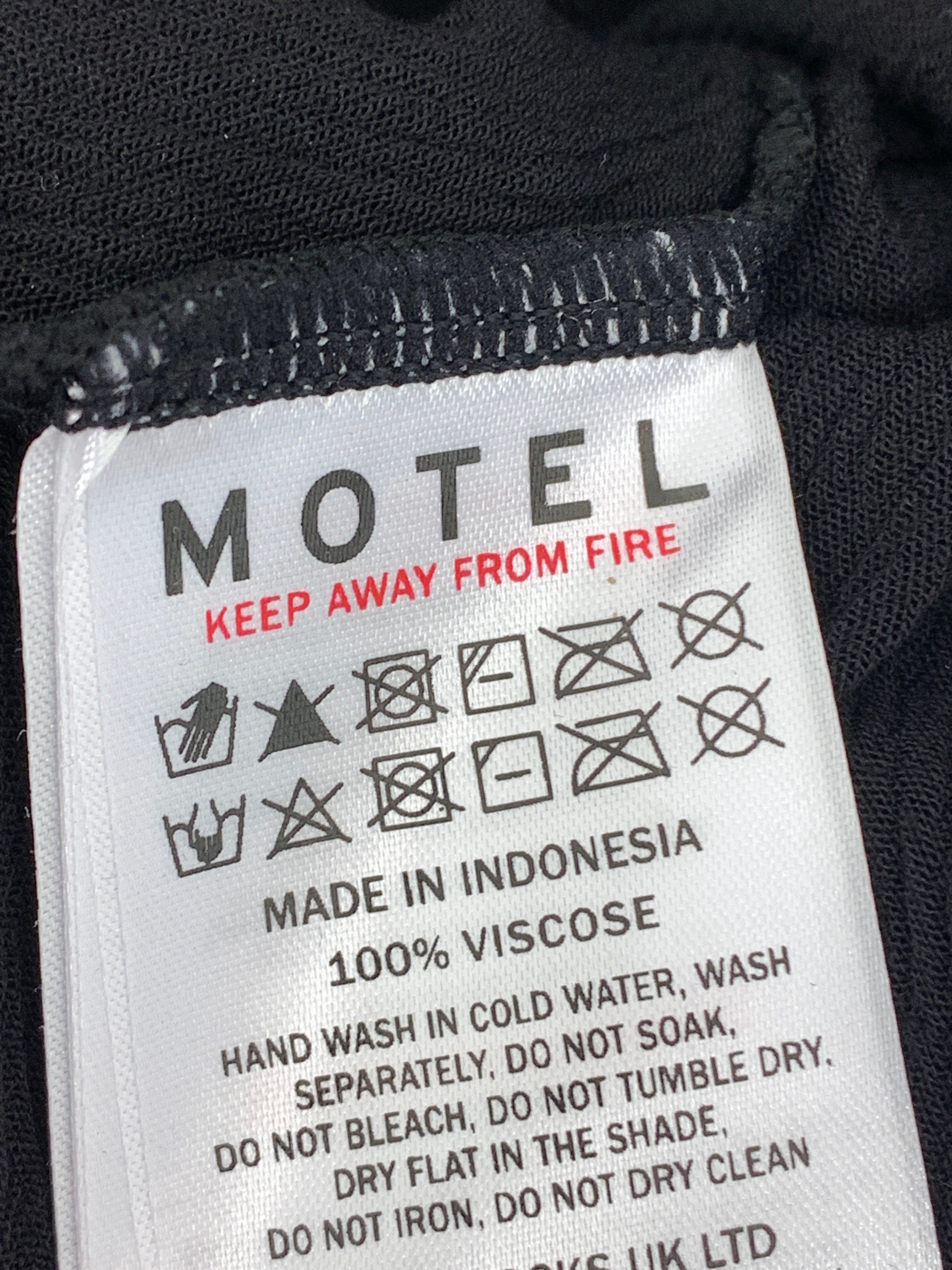 Motel Rocks Top