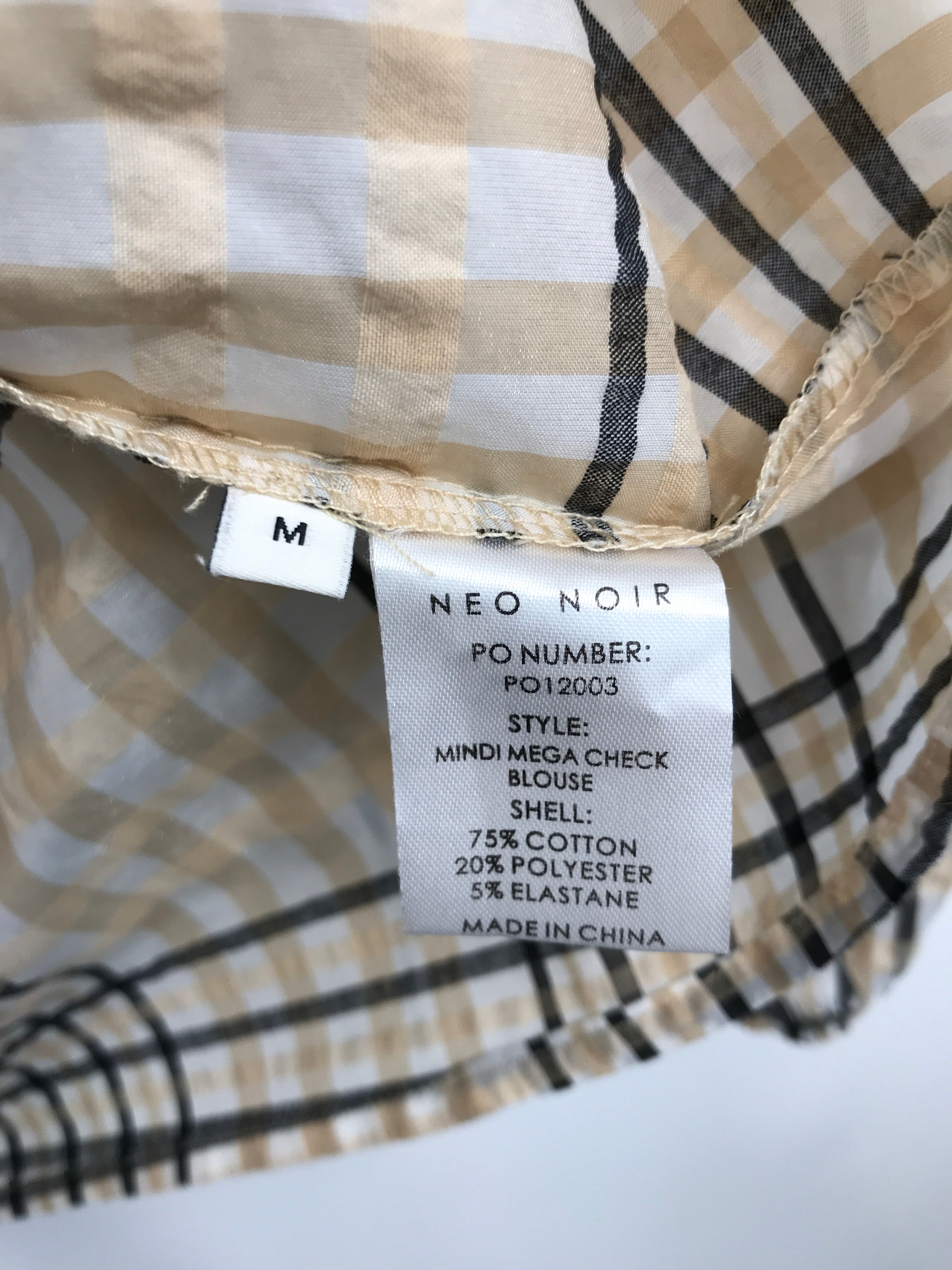 Neo Noir Bluse