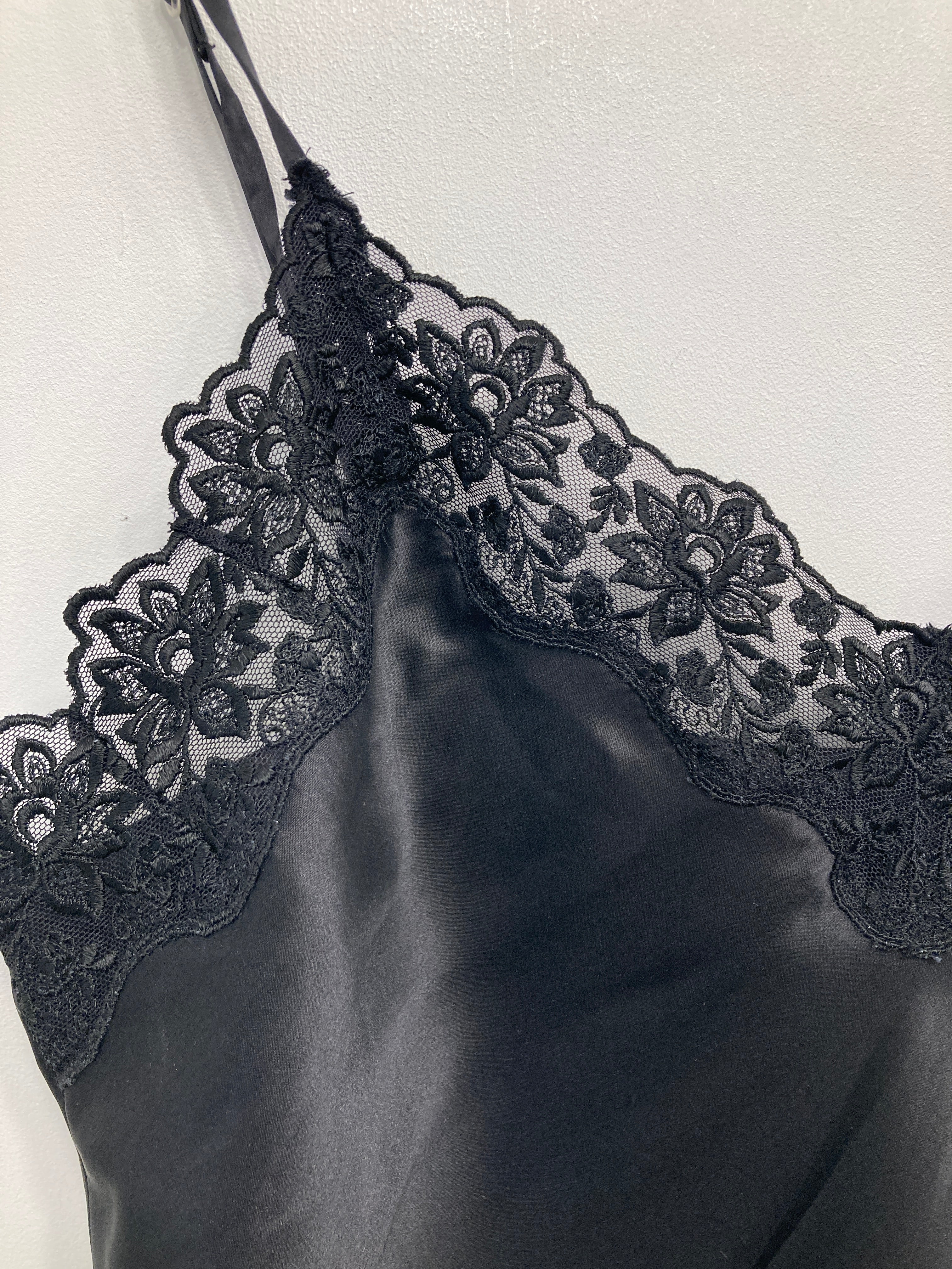 Lady Avenue Top