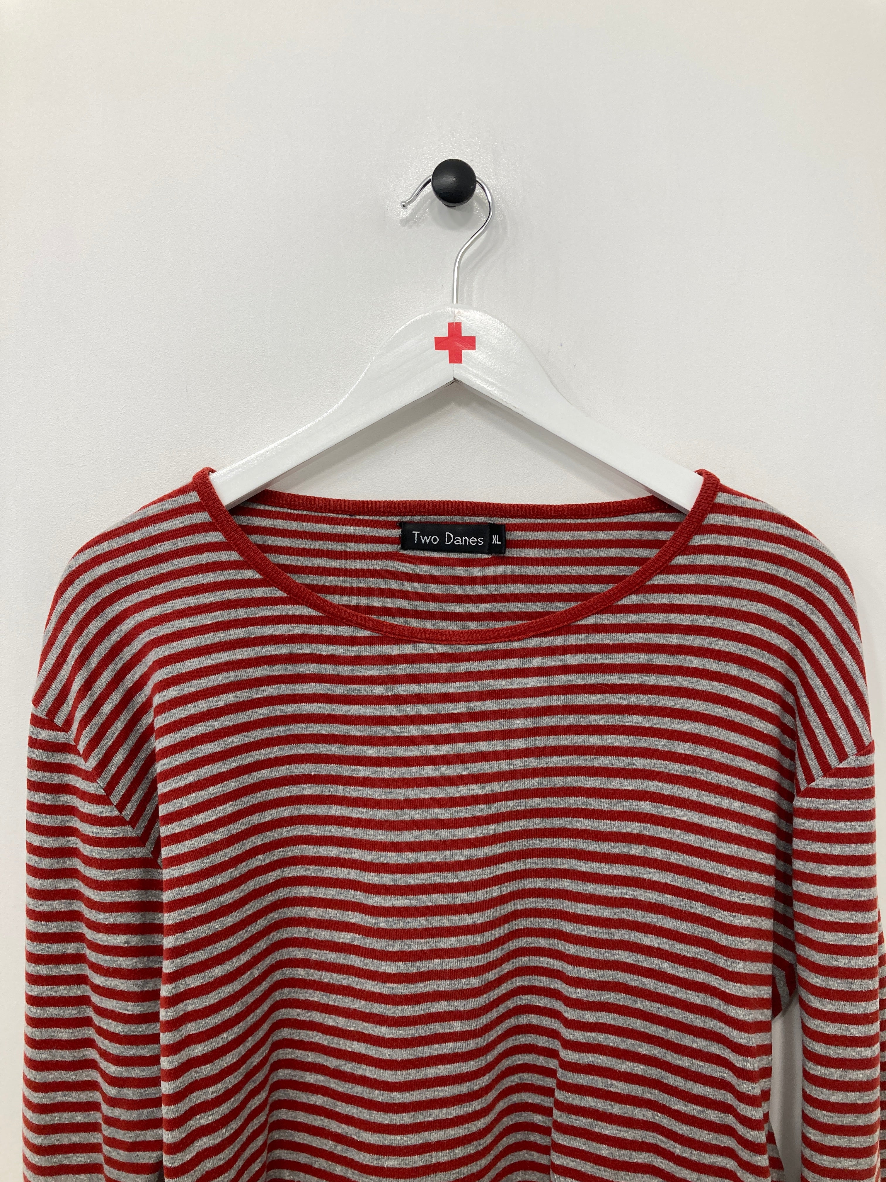 Two Danes Bluse