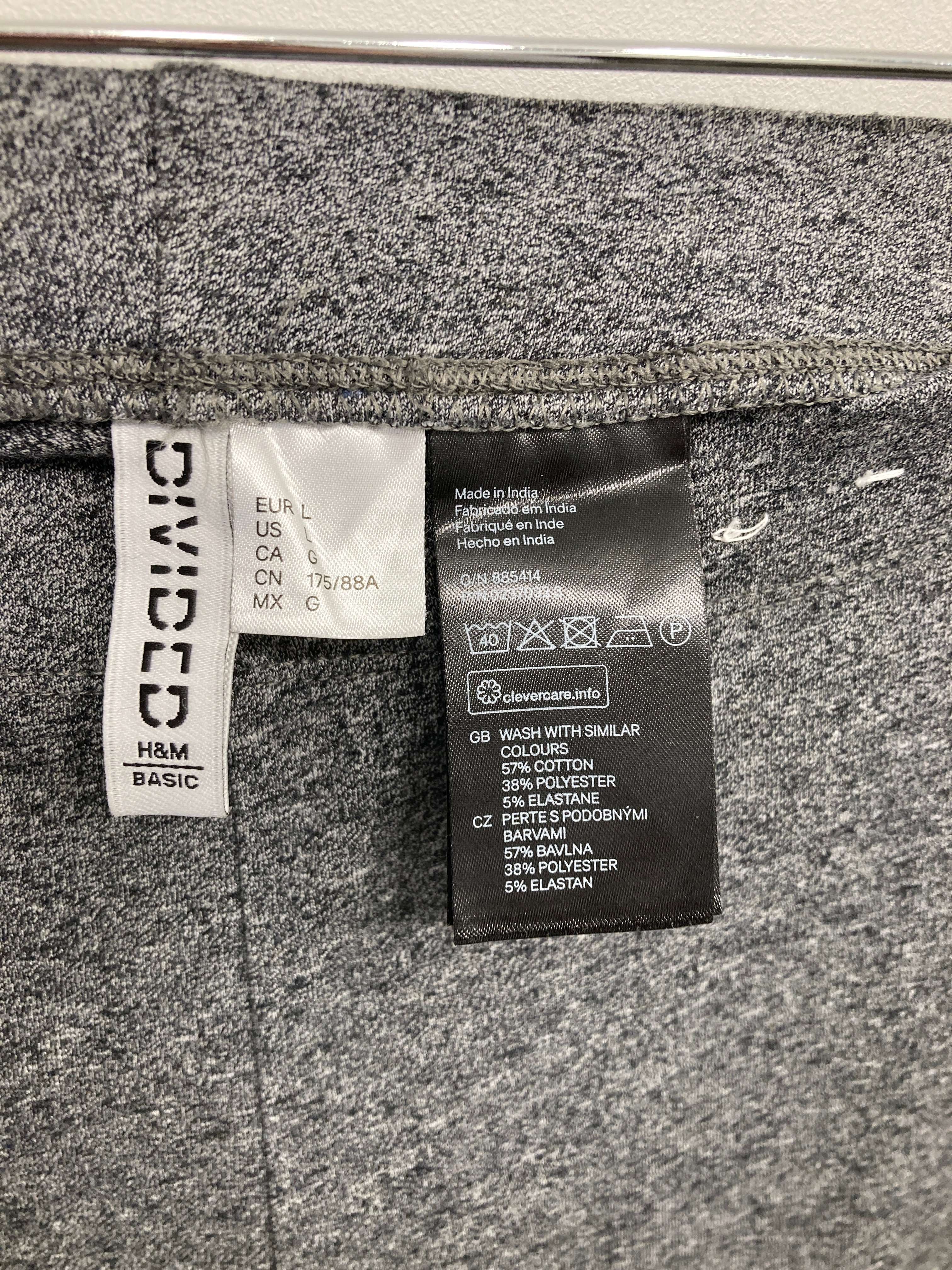 Divided Leggings