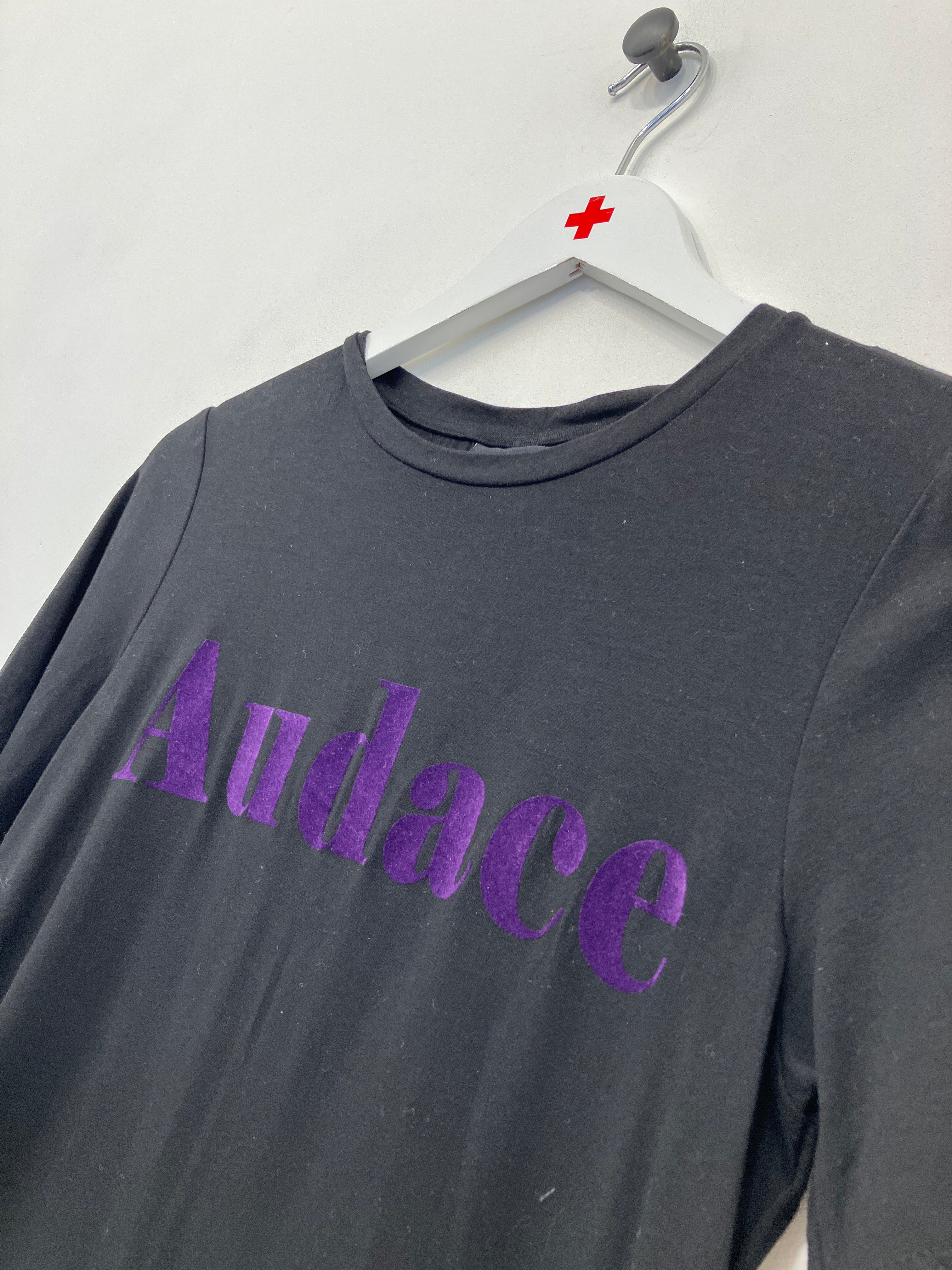 Object T-shirt