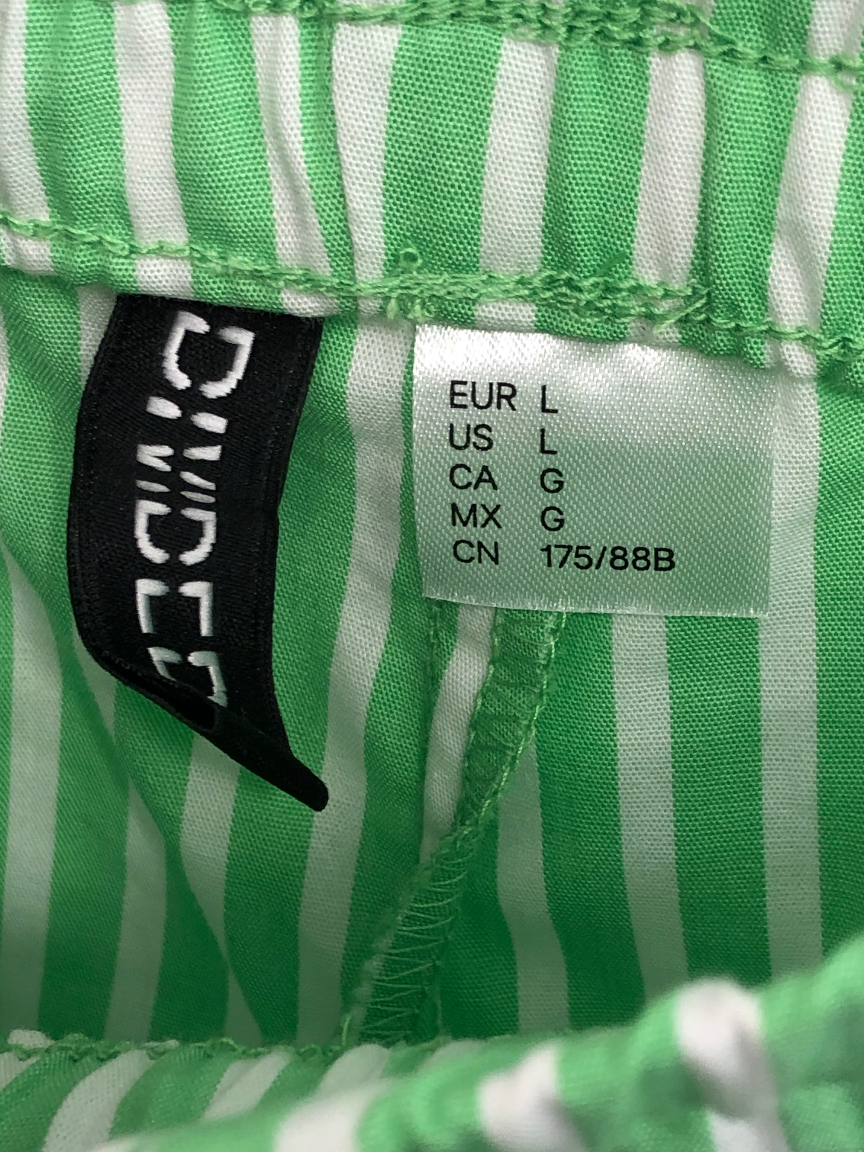 Divided Shorts