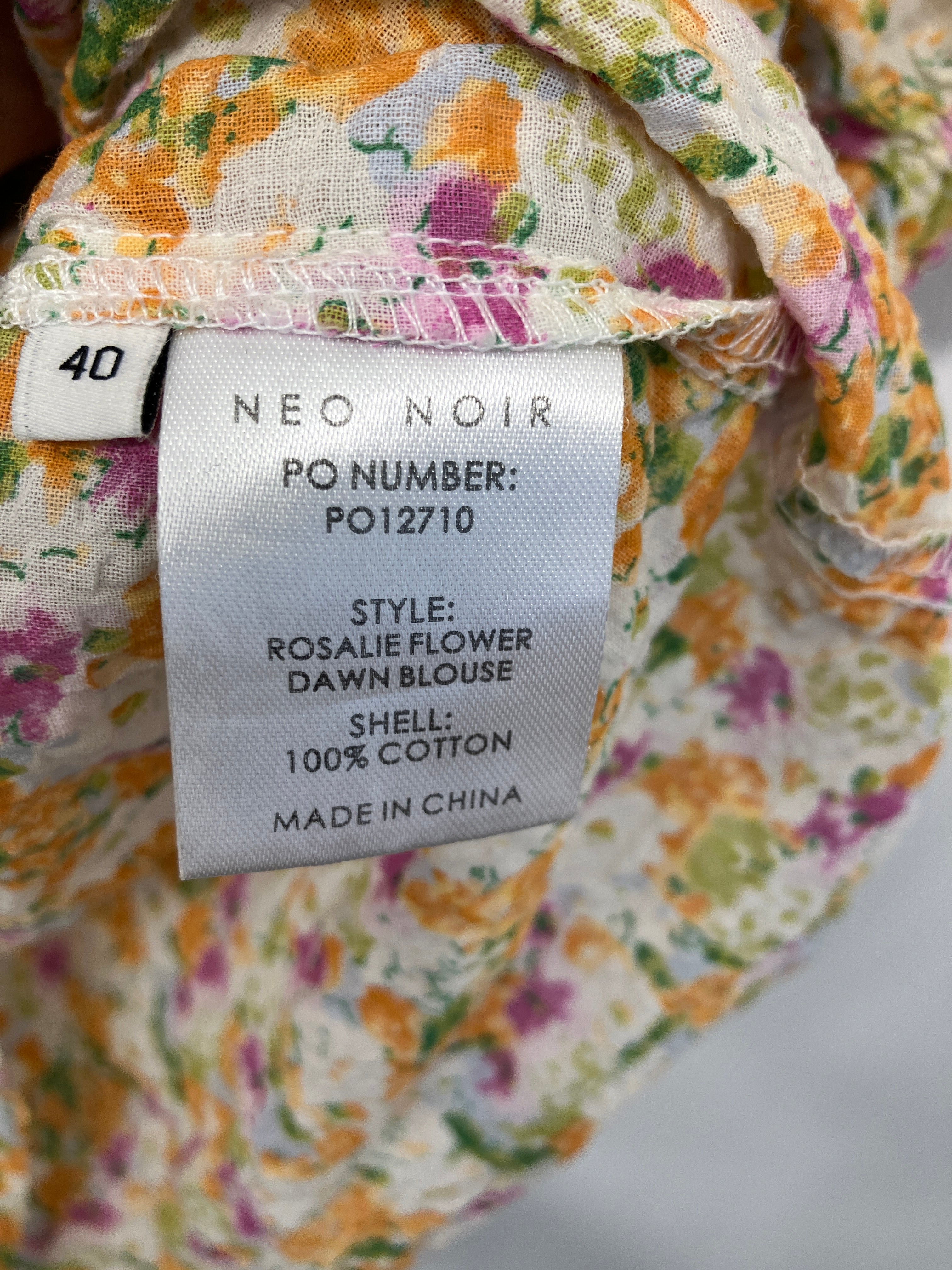 Neo Noir Bluse