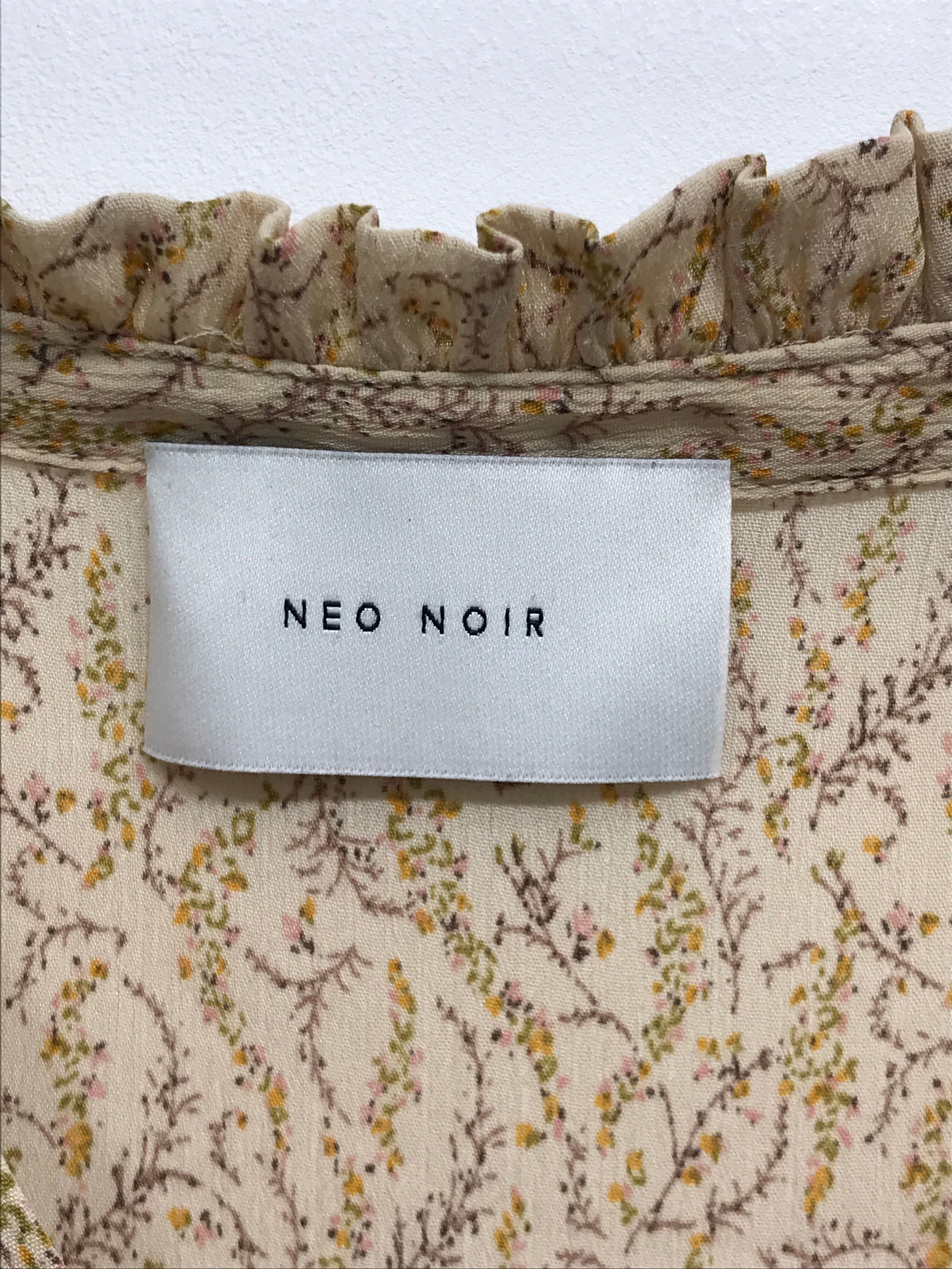 Neo Noir Bluse