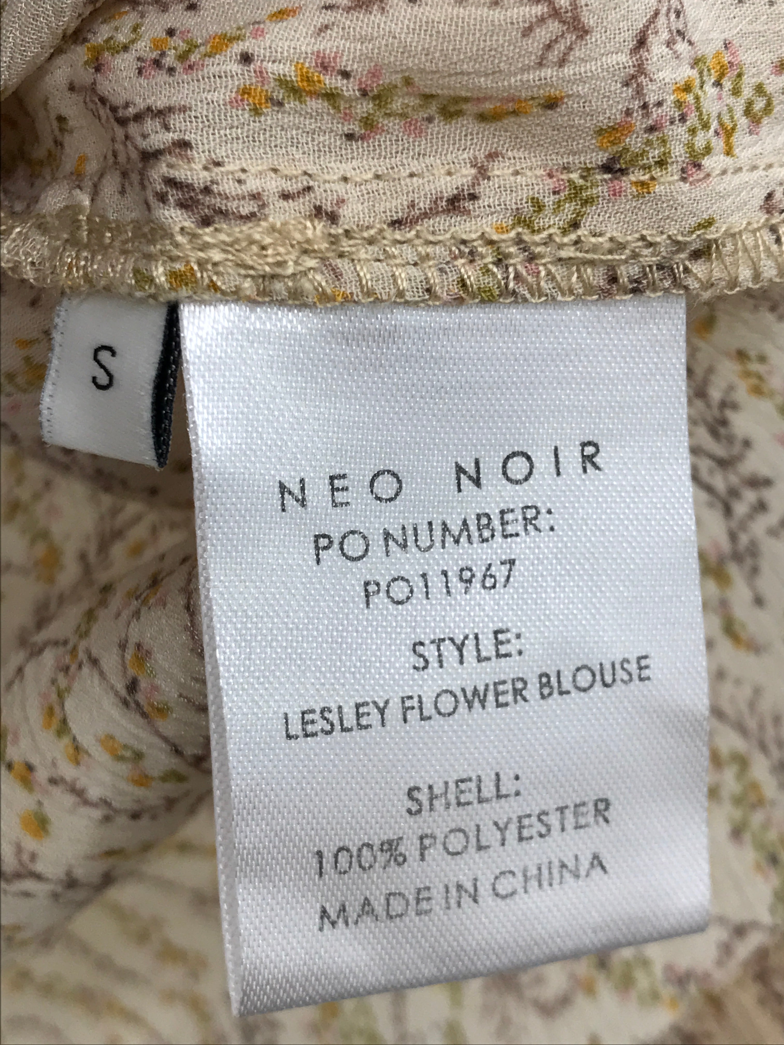 Neo Noir Bluse