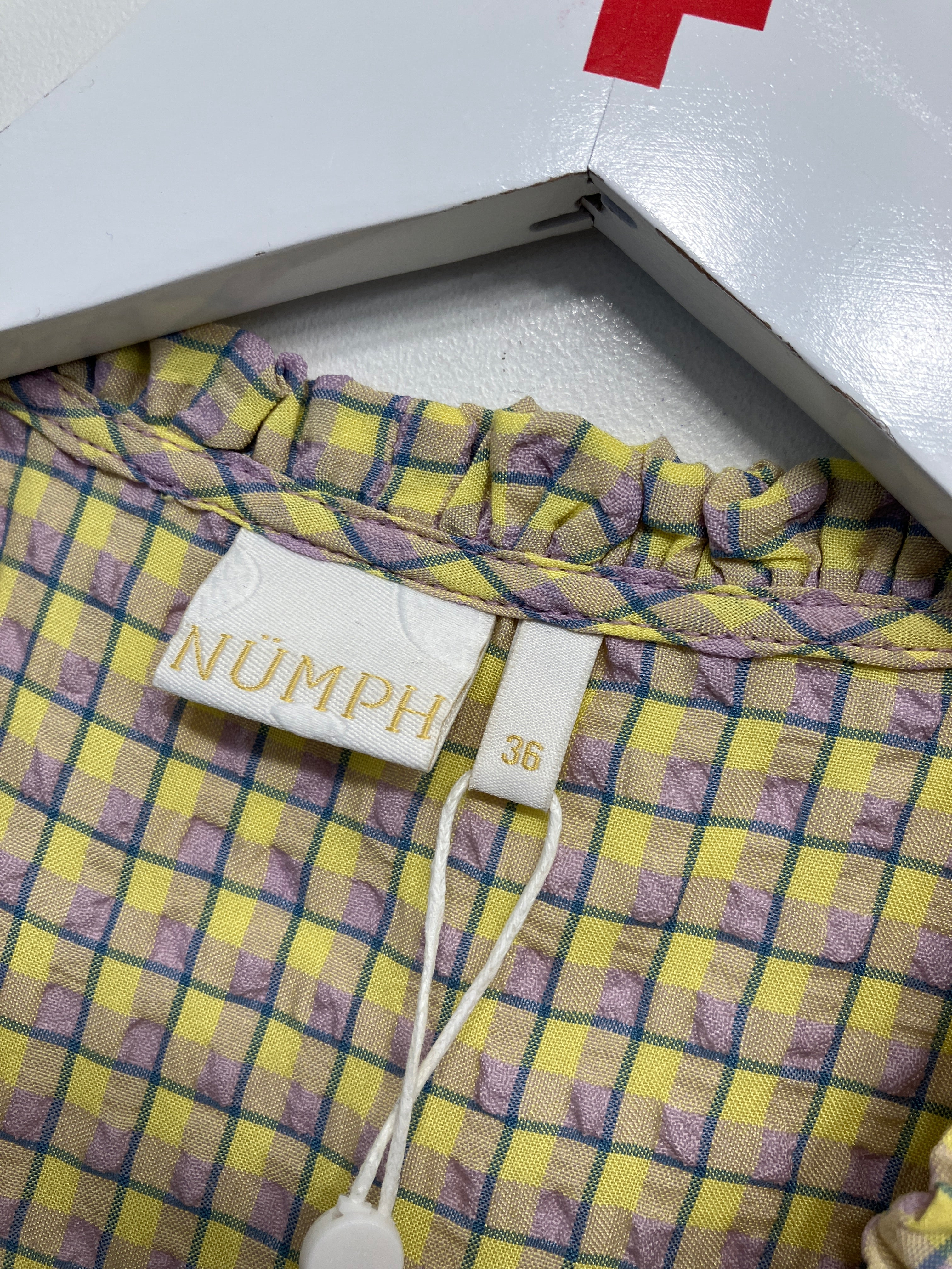 Numph Vest