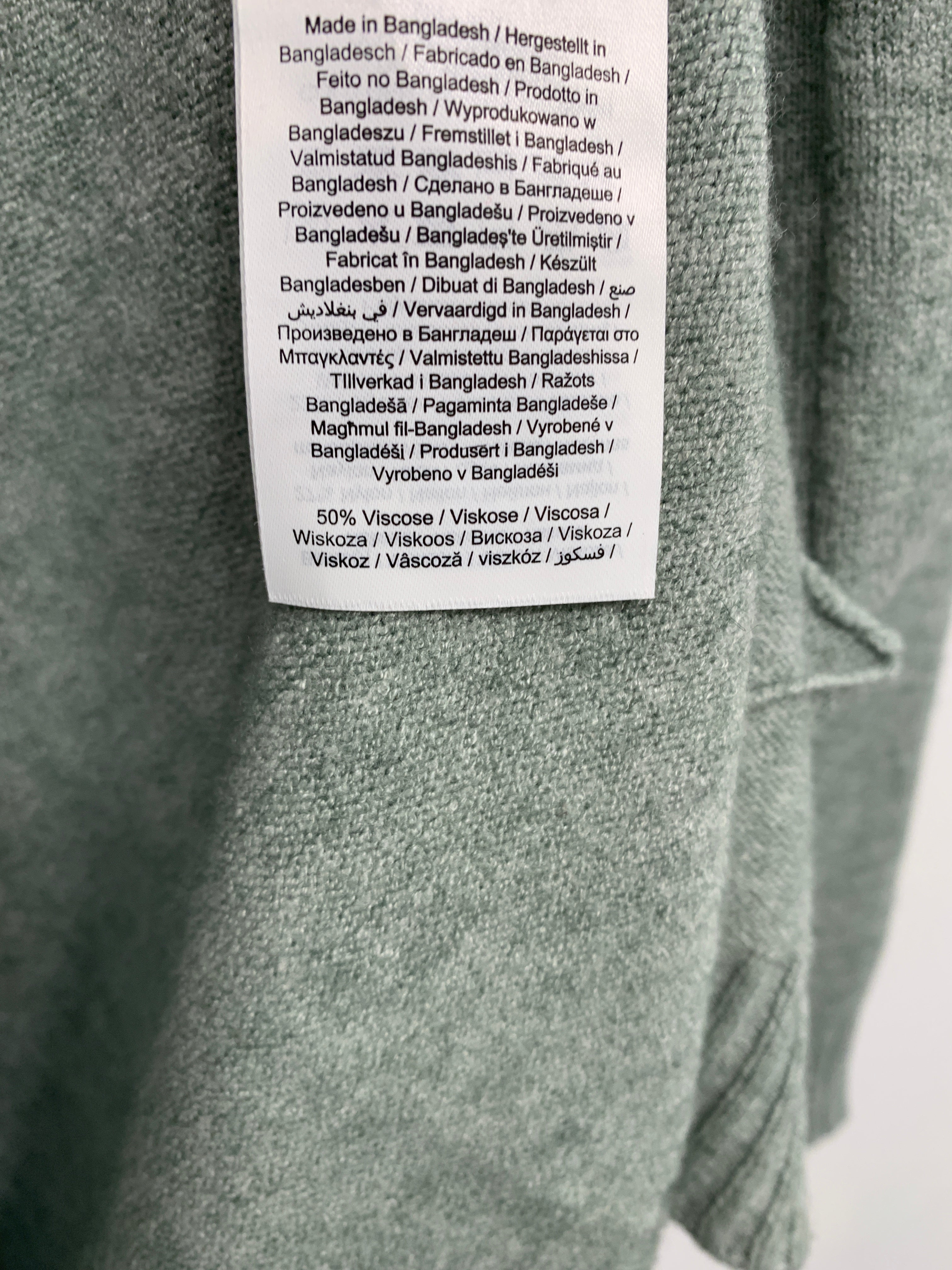 Vila Cardigan