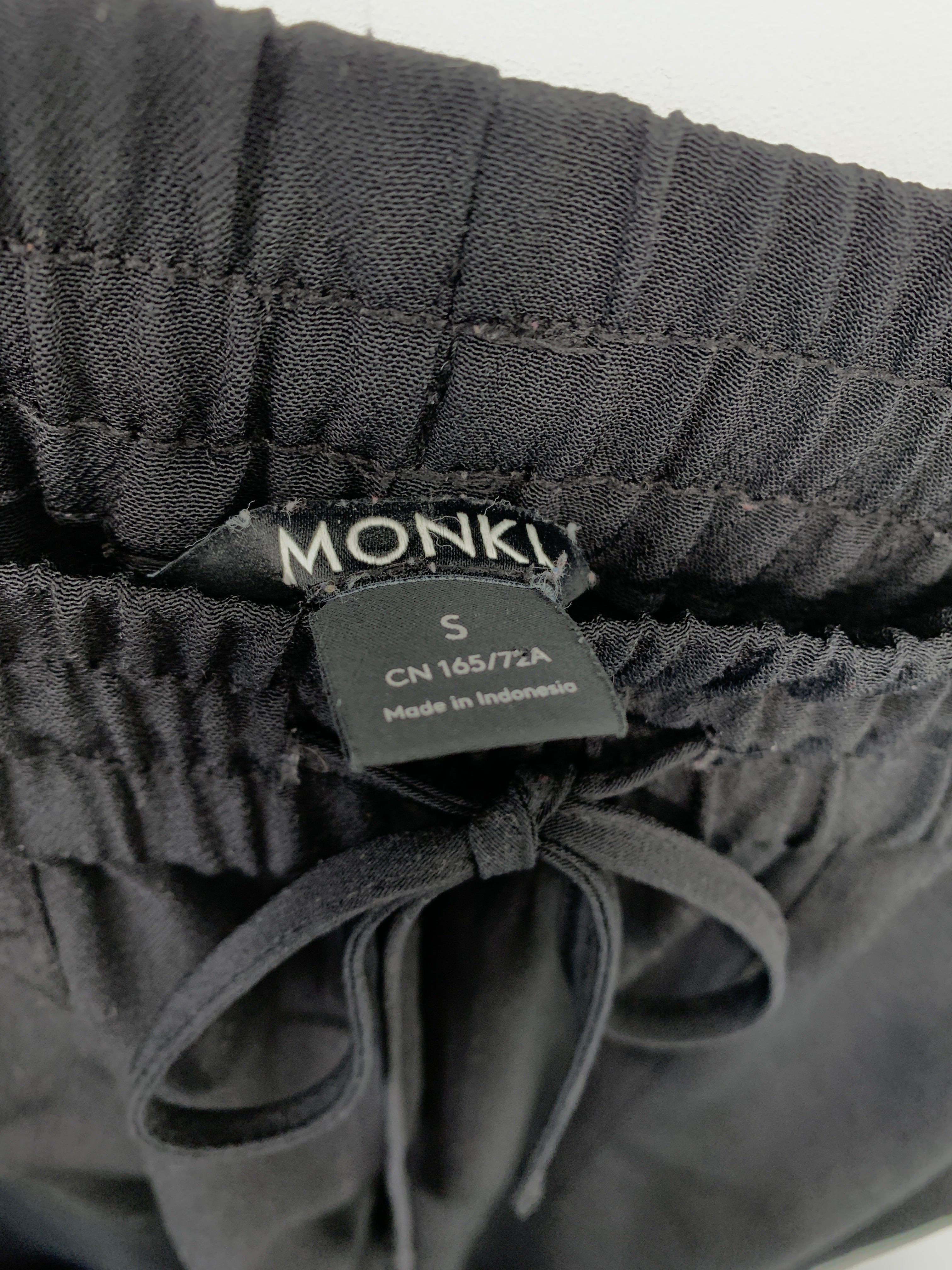Monki Bukser