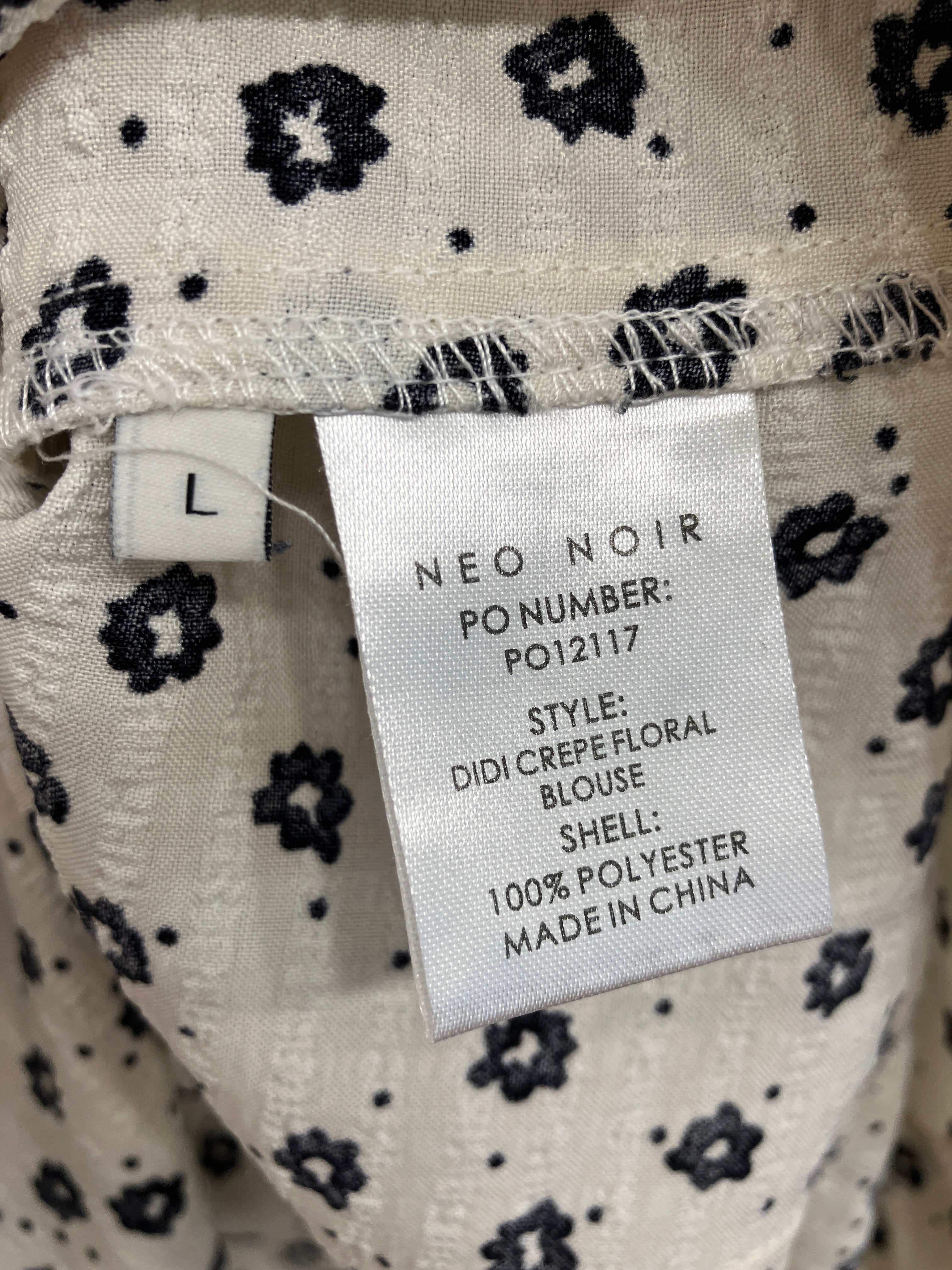 Neo Noir Bluse