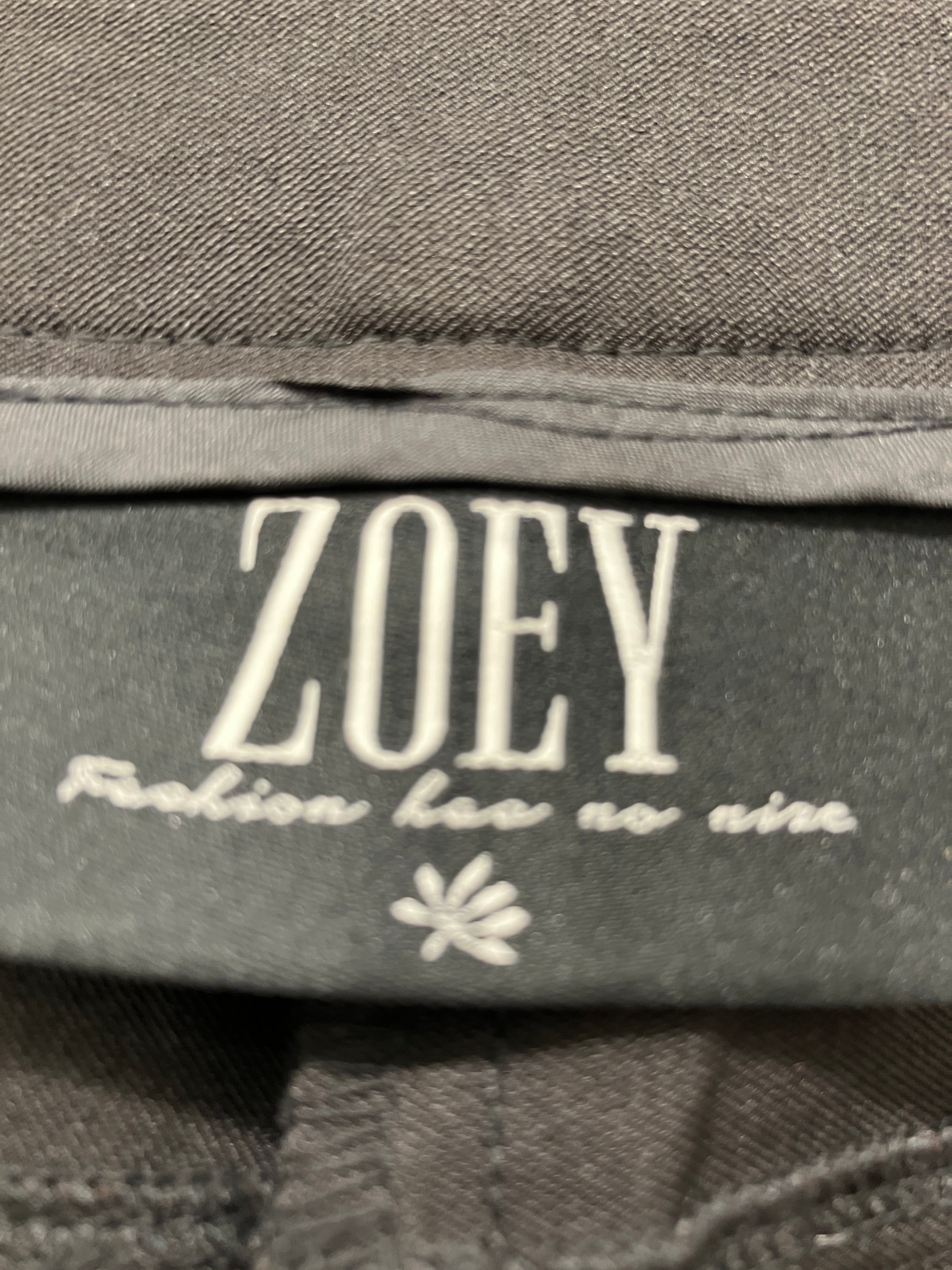Zoey Bukser