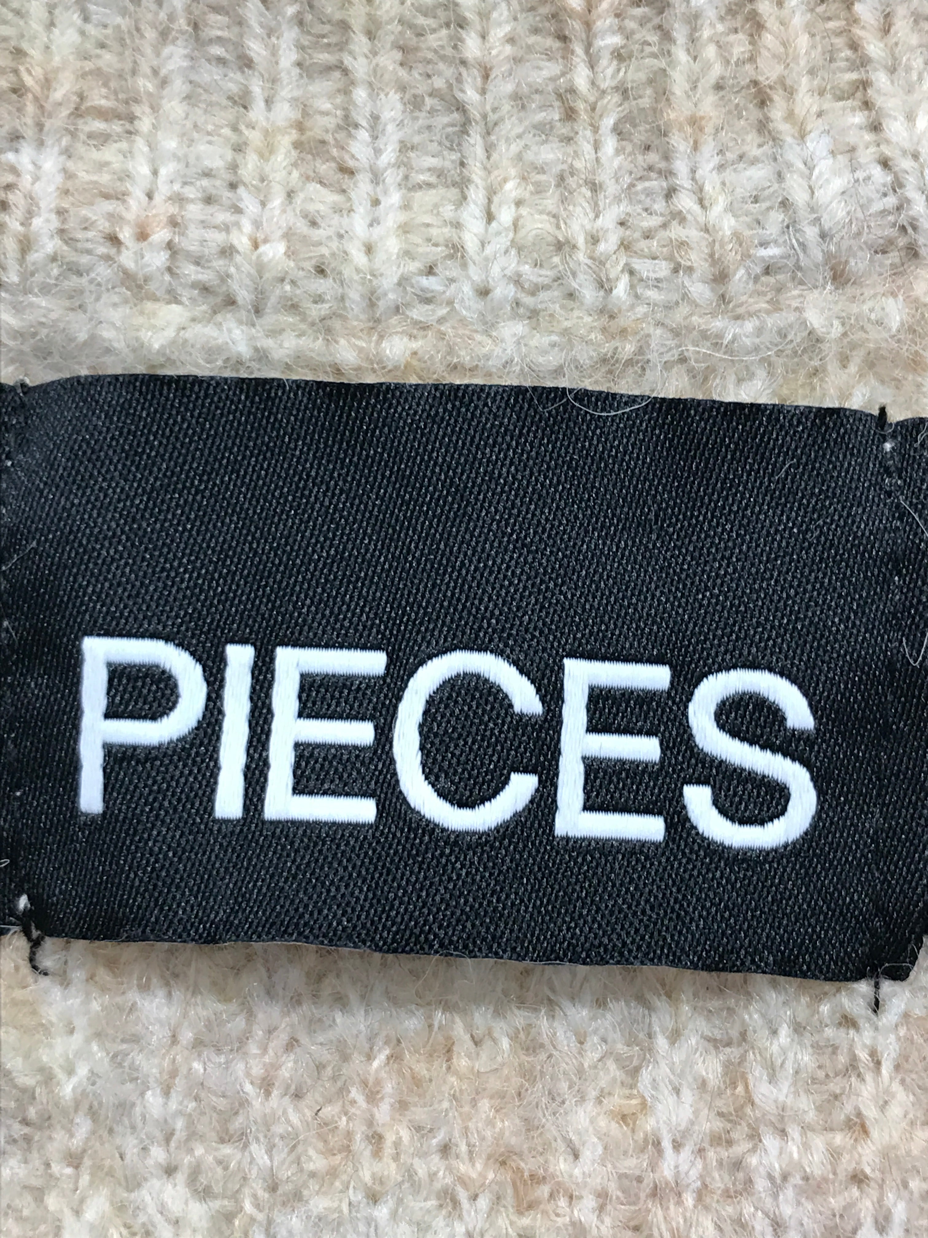 Pieces Vest