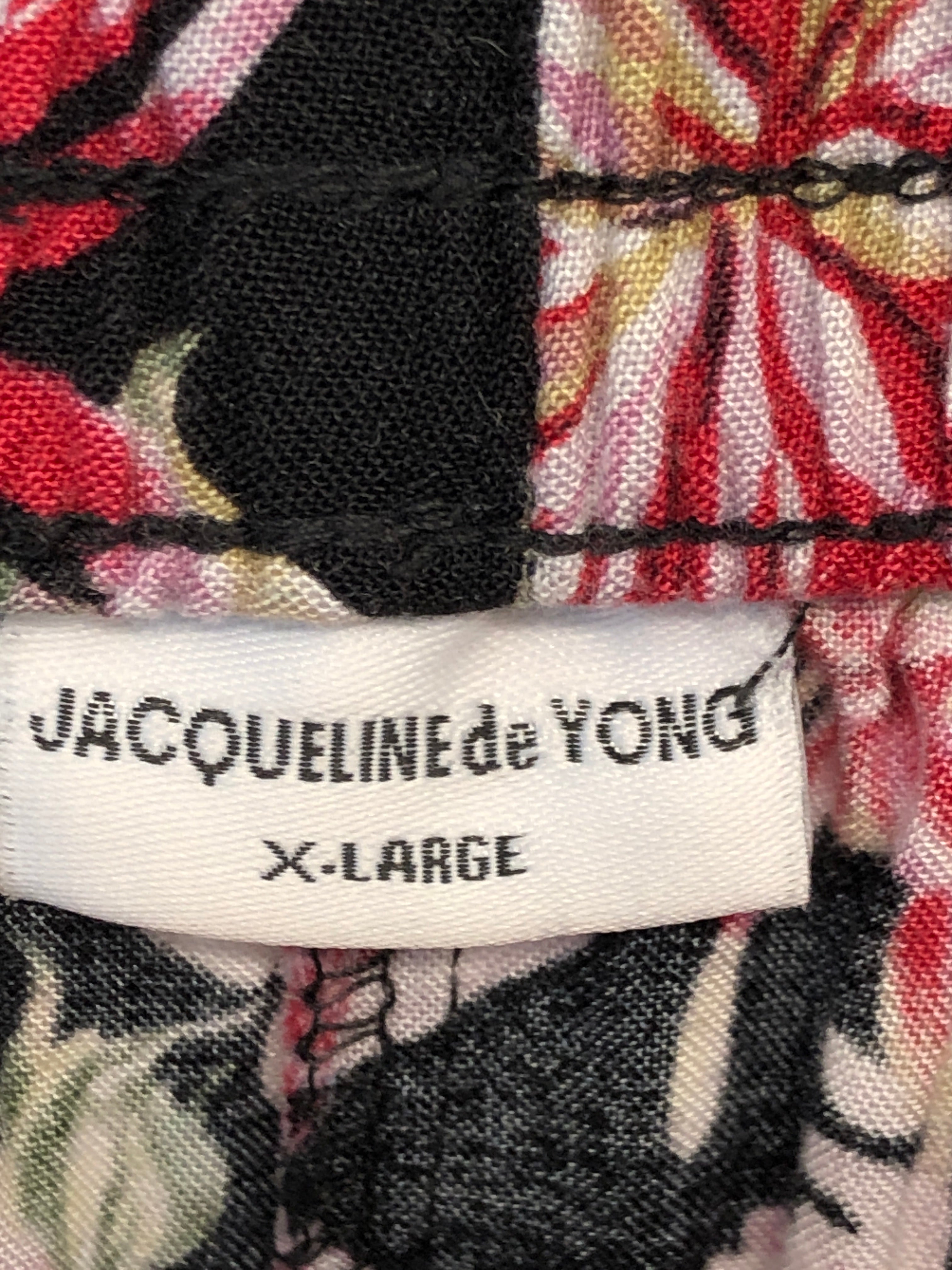 Jacqueline de Yong Bukser