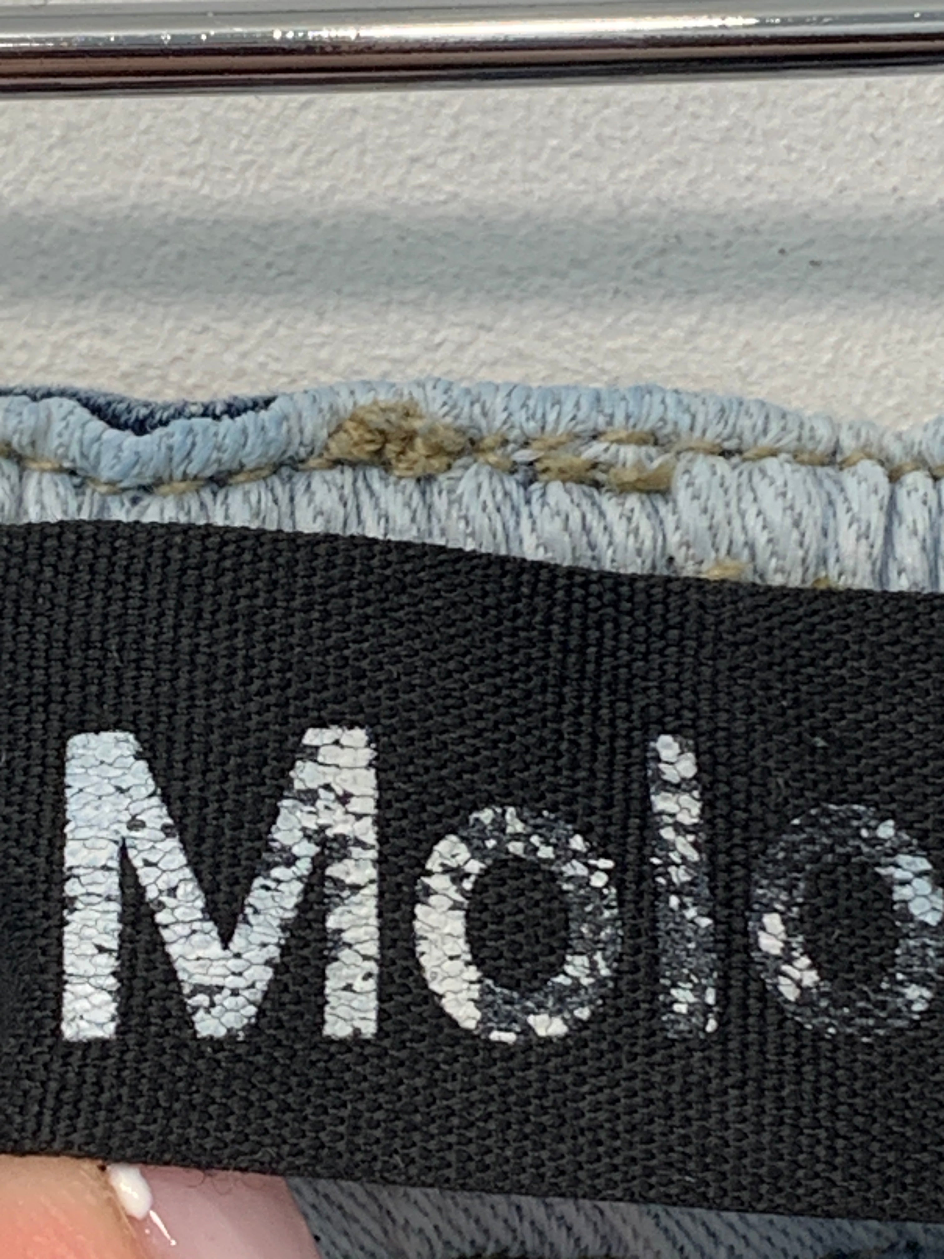 Molo Bukser