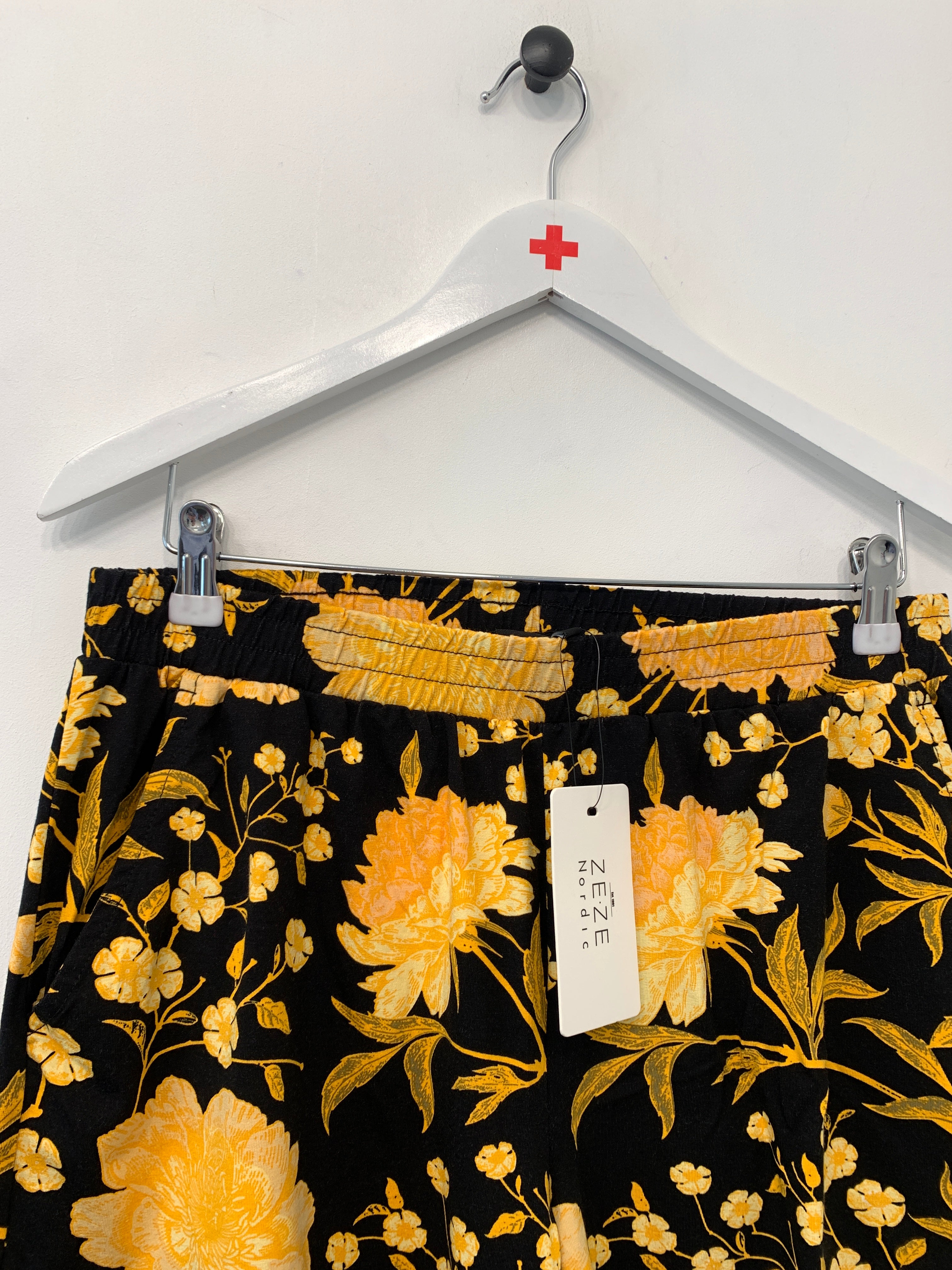 ZeZe Shorts