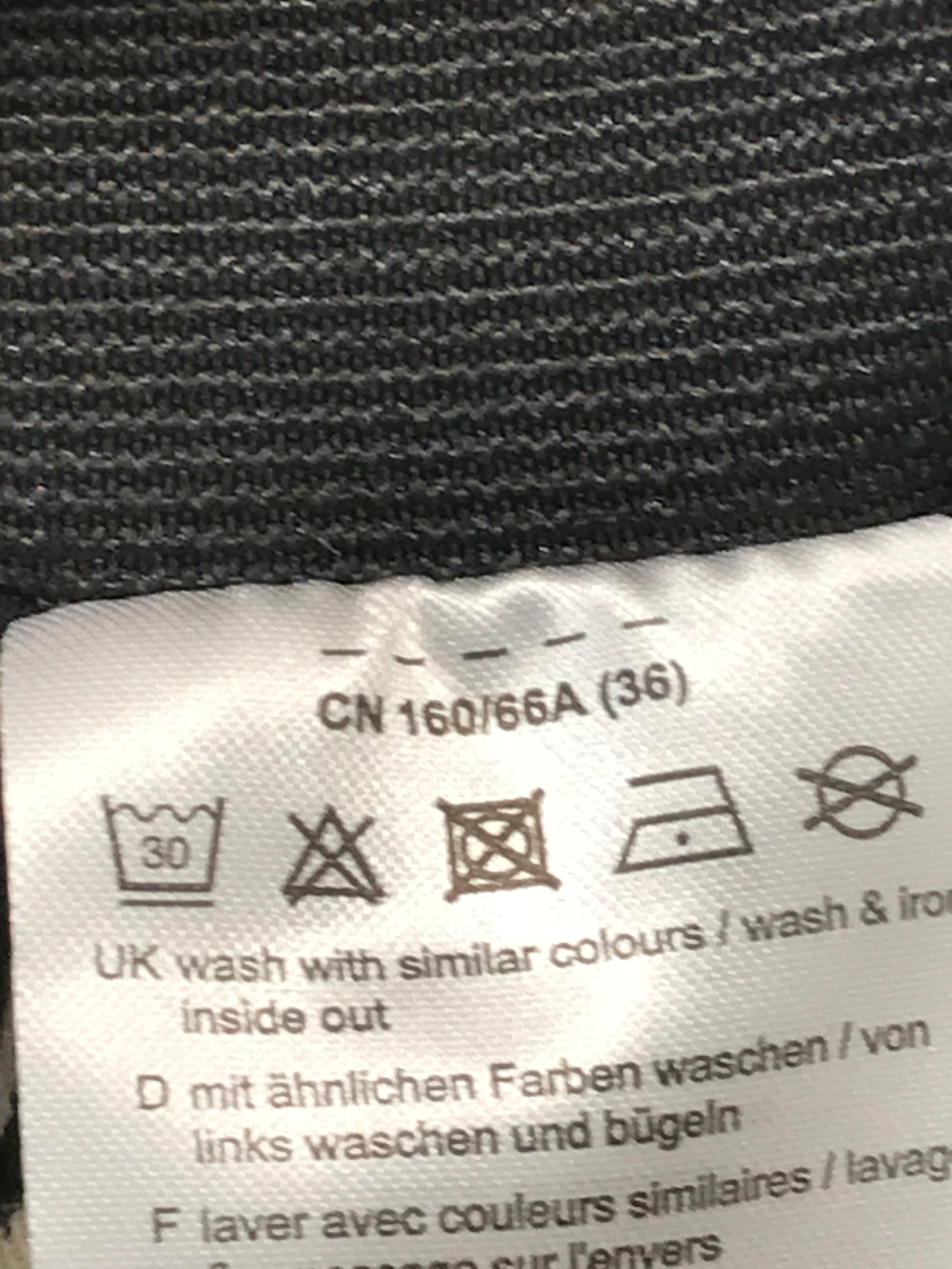 Esprit Nederdel