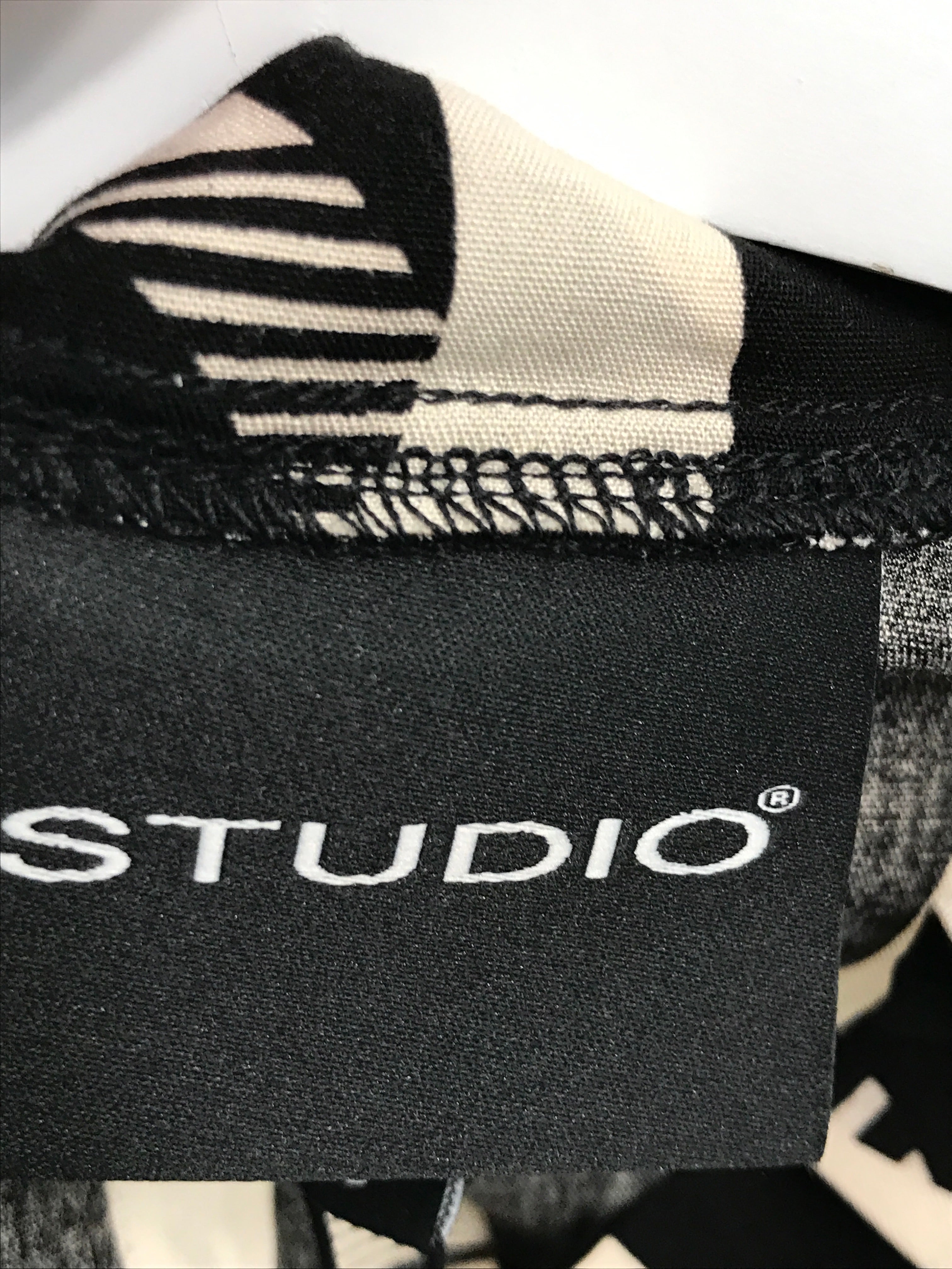 Studio Bluse