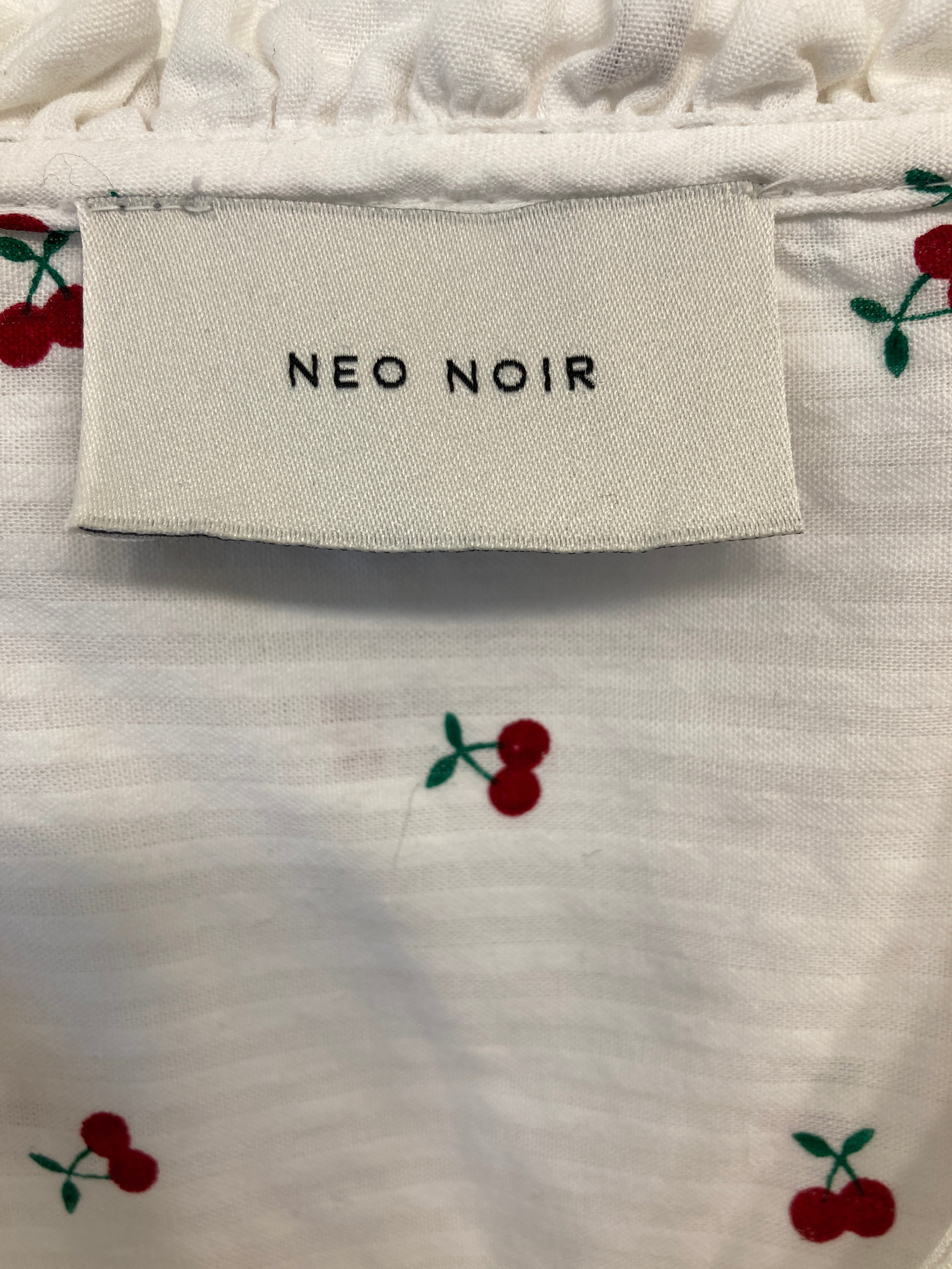 Neo Noir Bluse