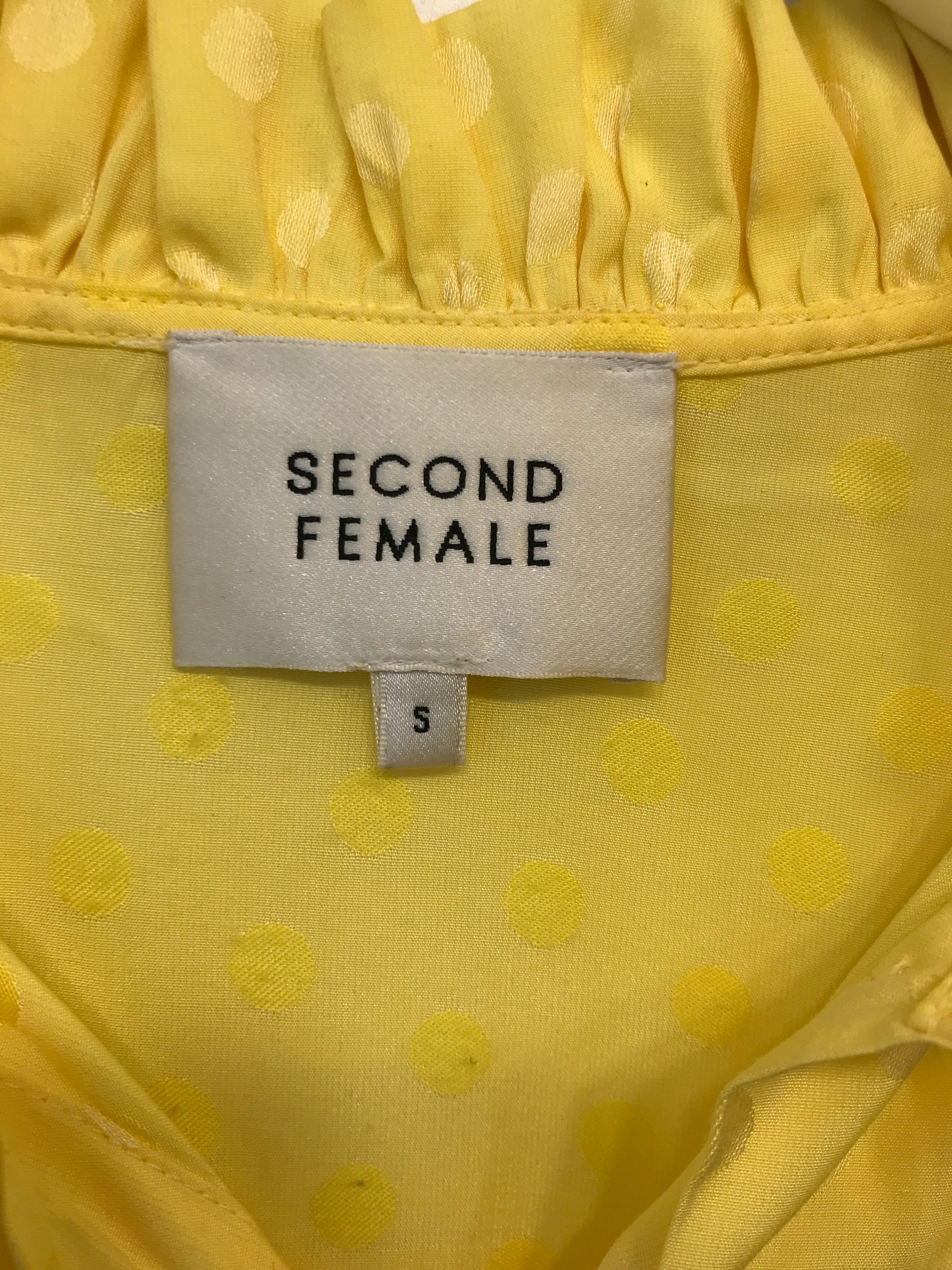 Second Female Bluse