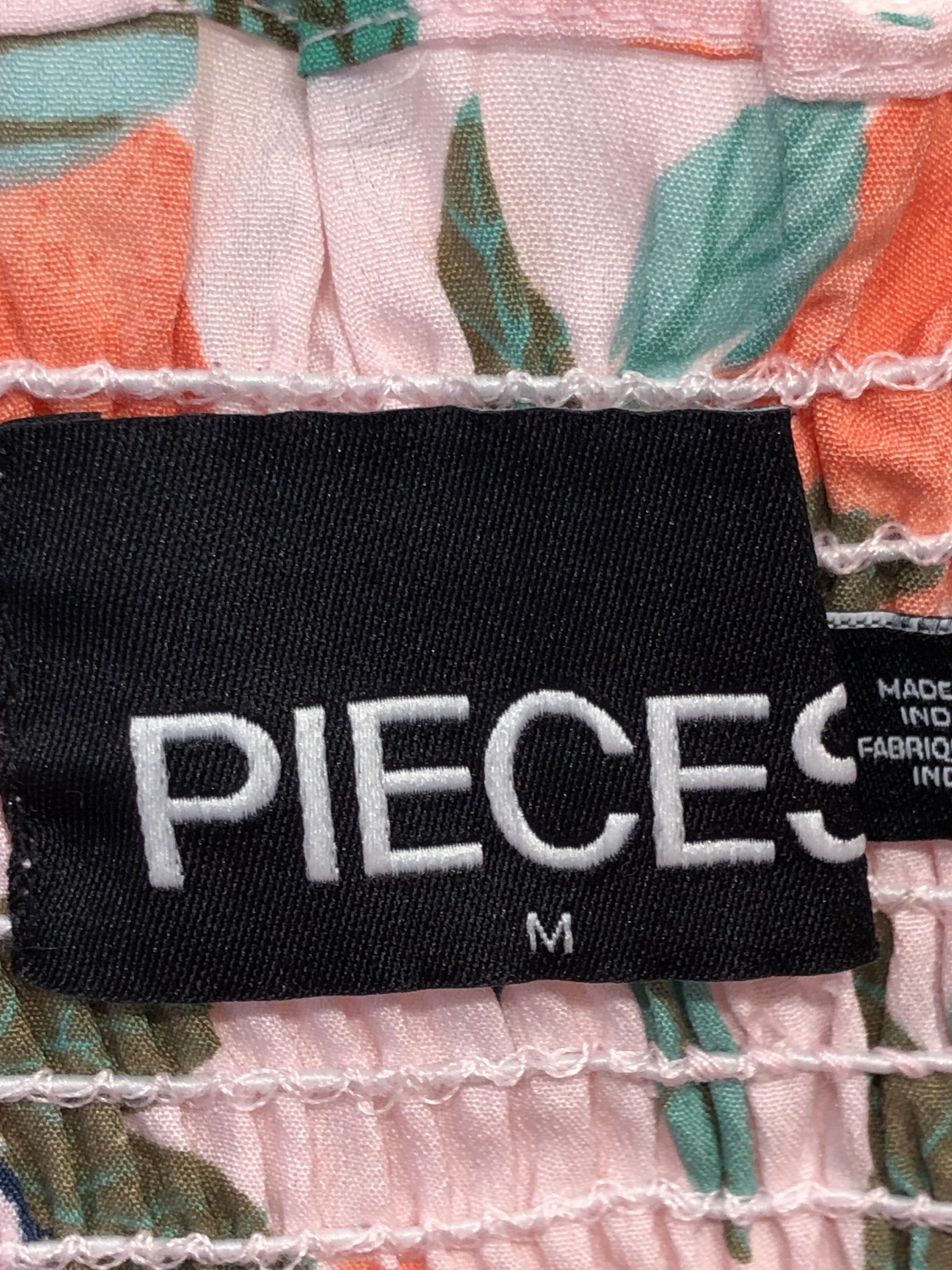 Pieces Top