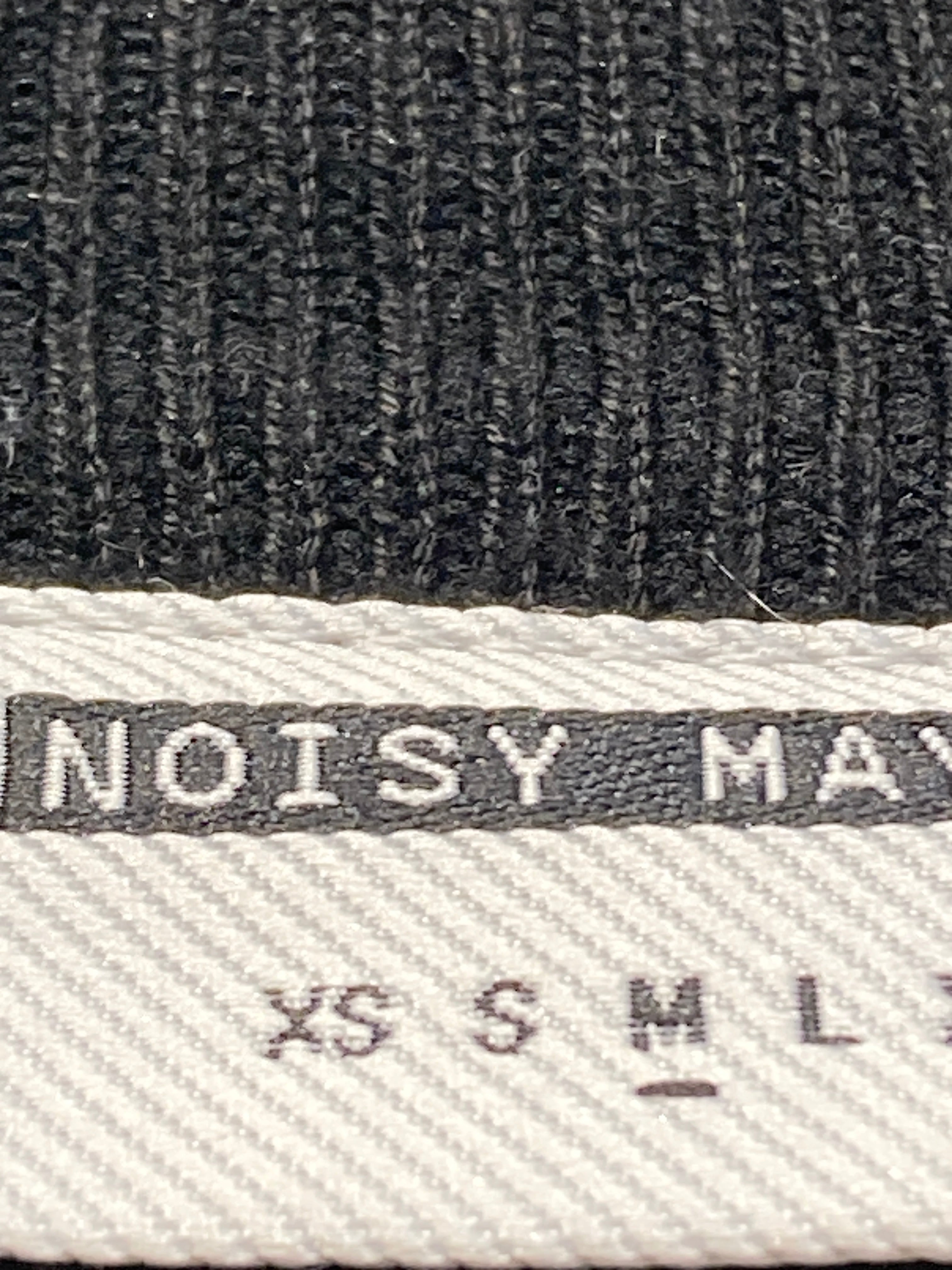 Noisy May Strik Bluse