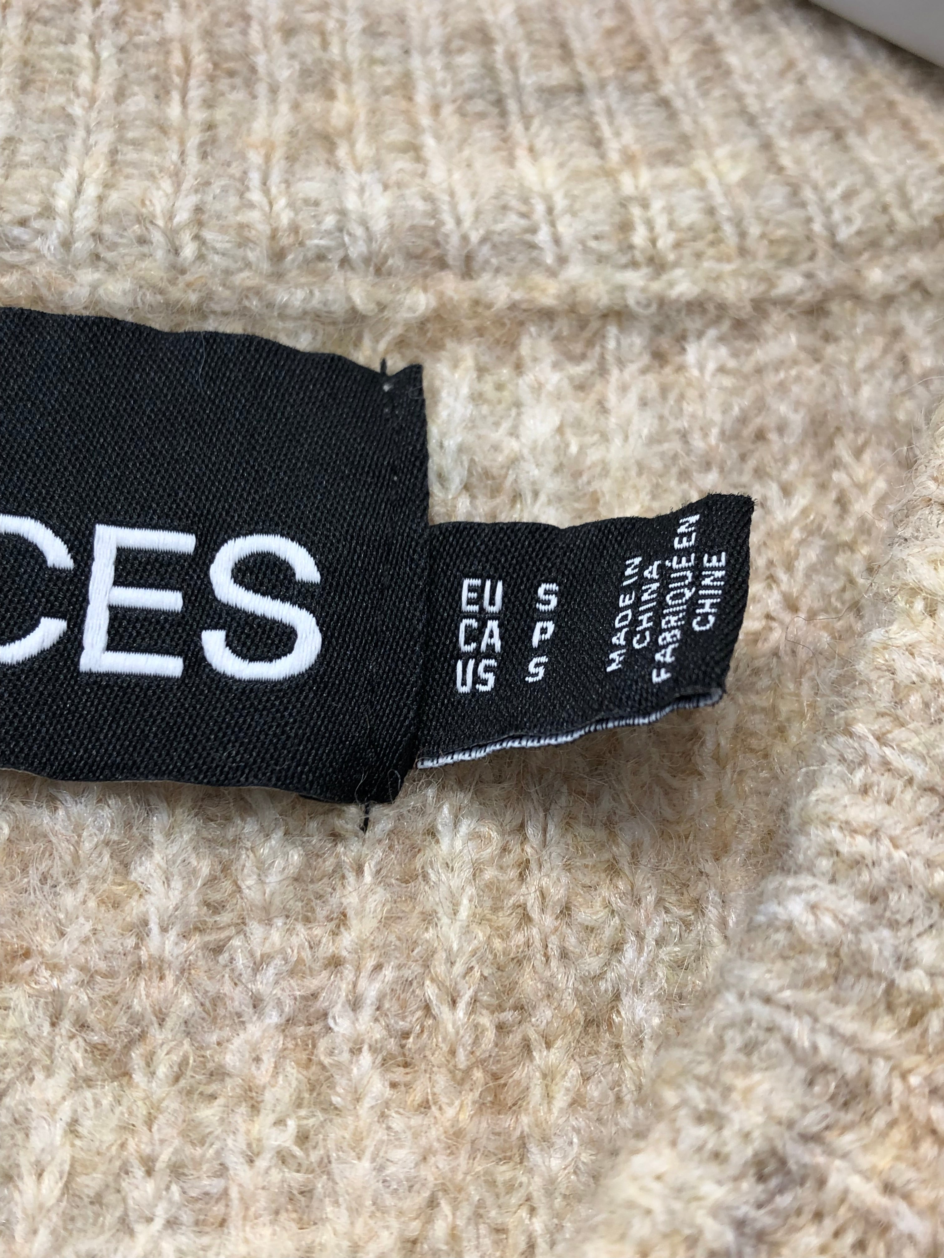 Pieces Vest