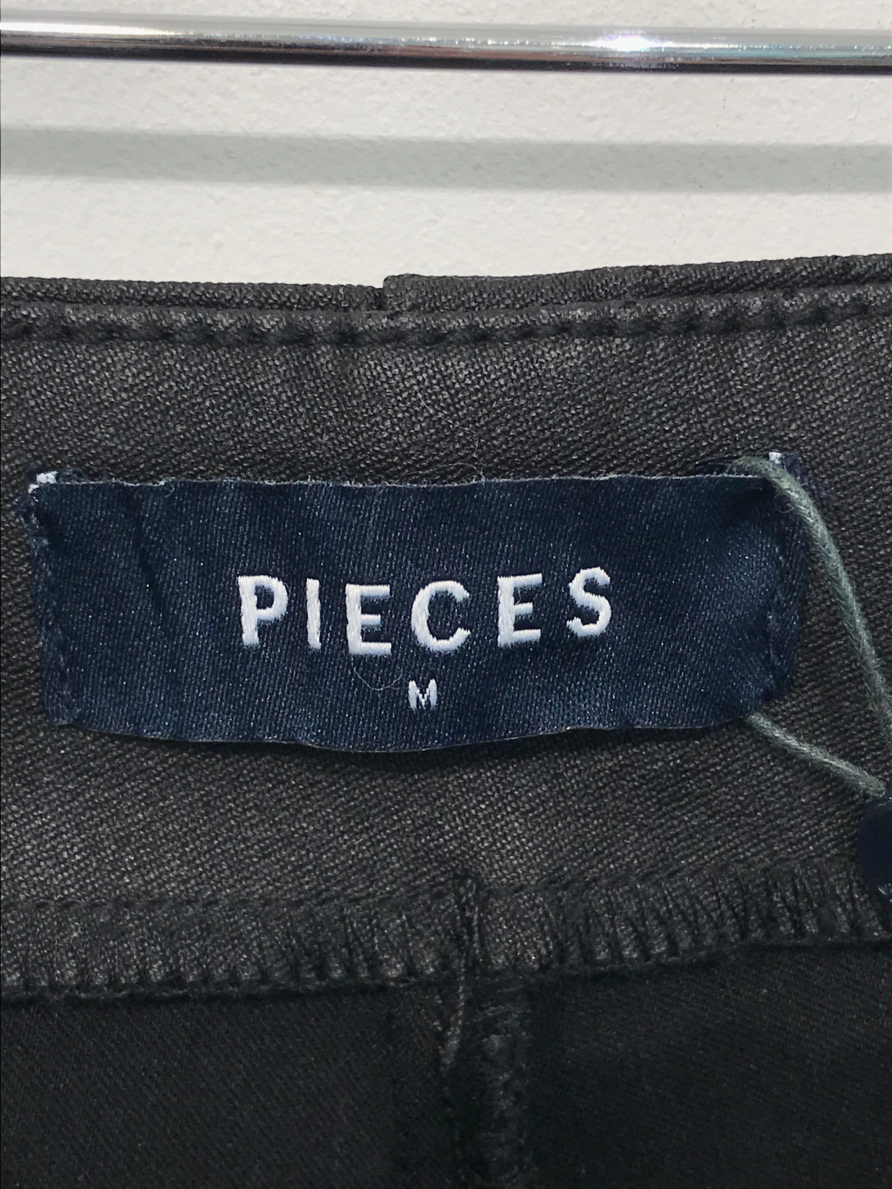 Pieces Bukser