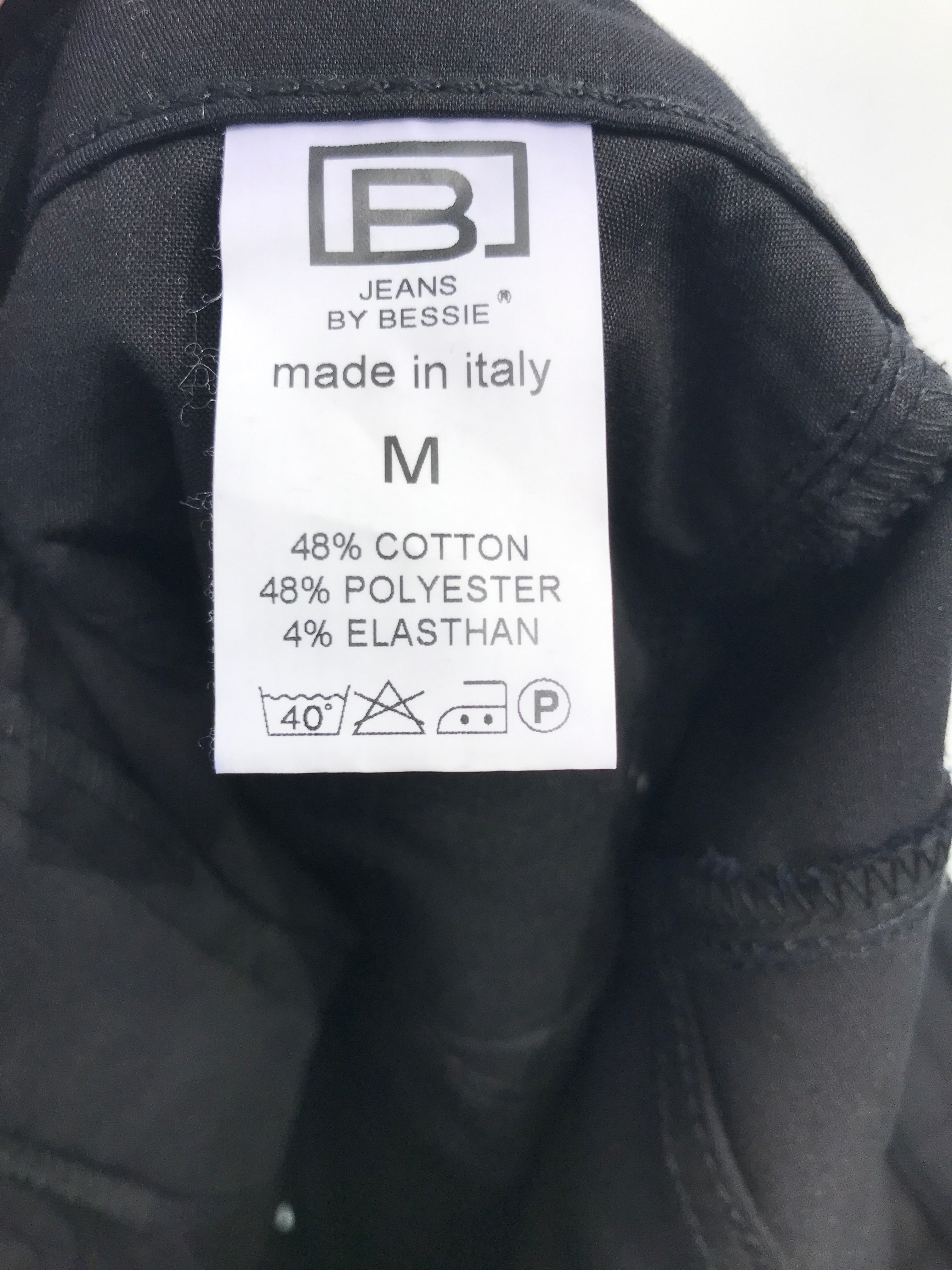 Jeans By Bessie Nederdel