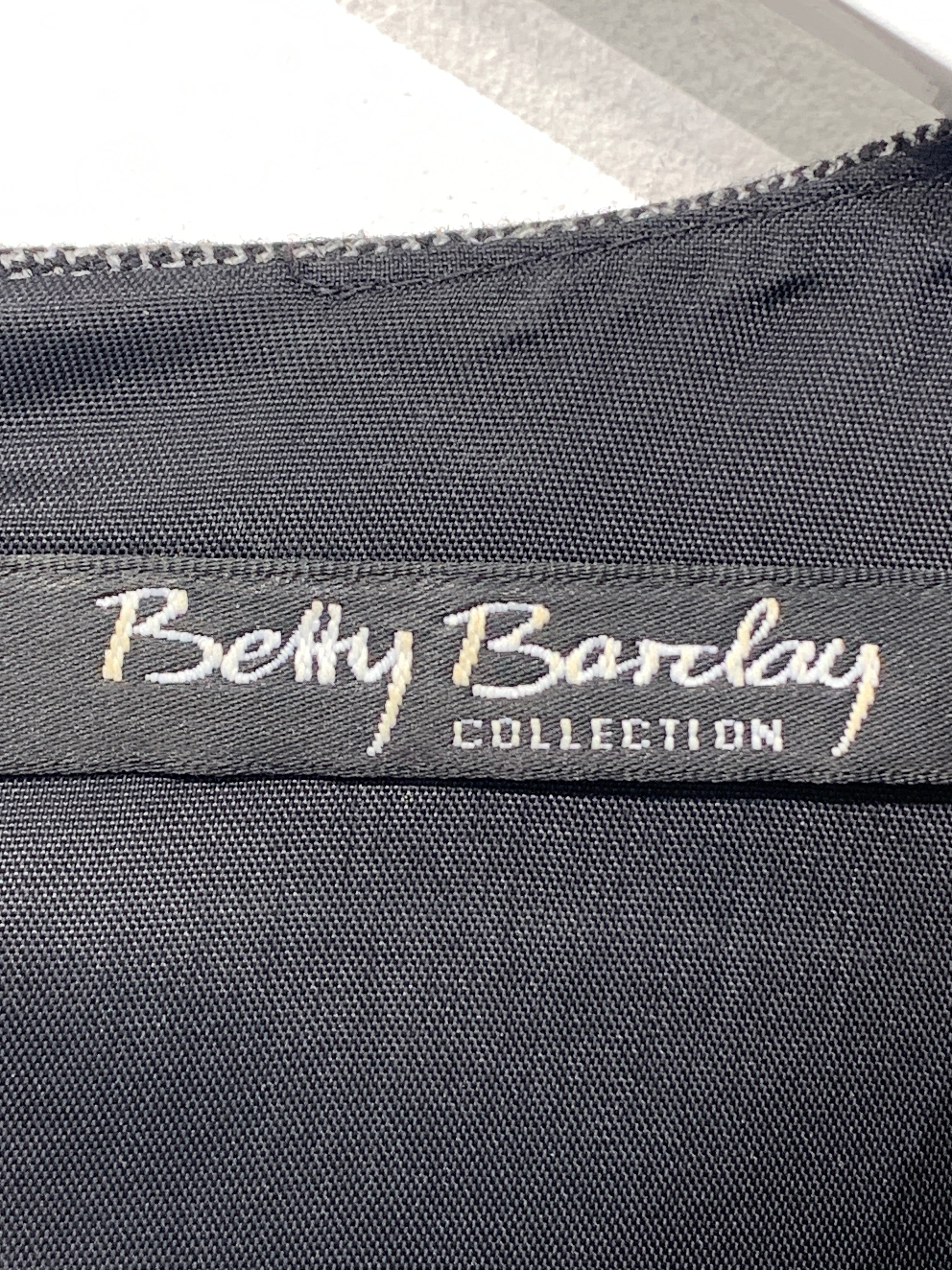 Betty Barclay Kjole