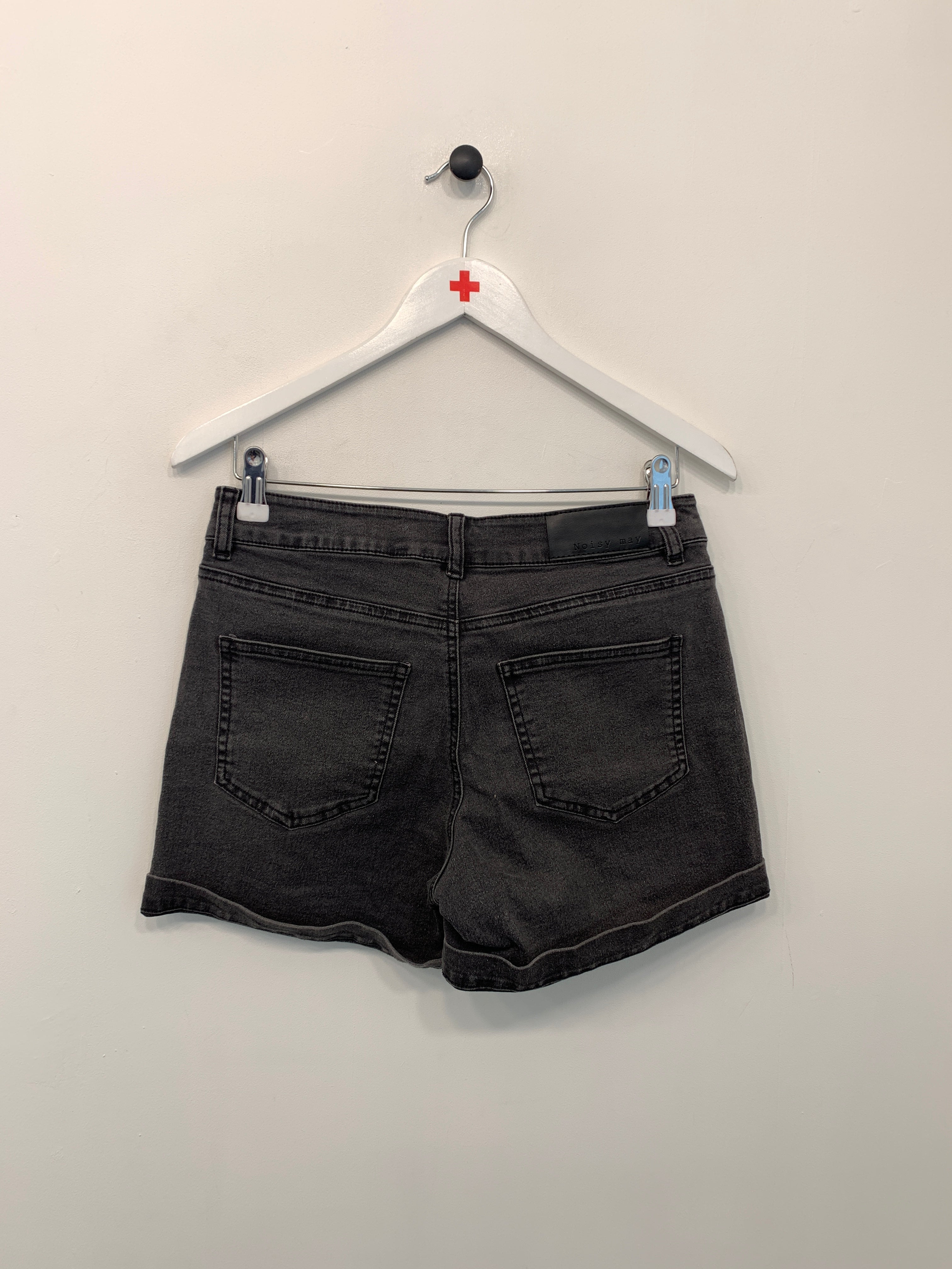 Noisy May Shorts
