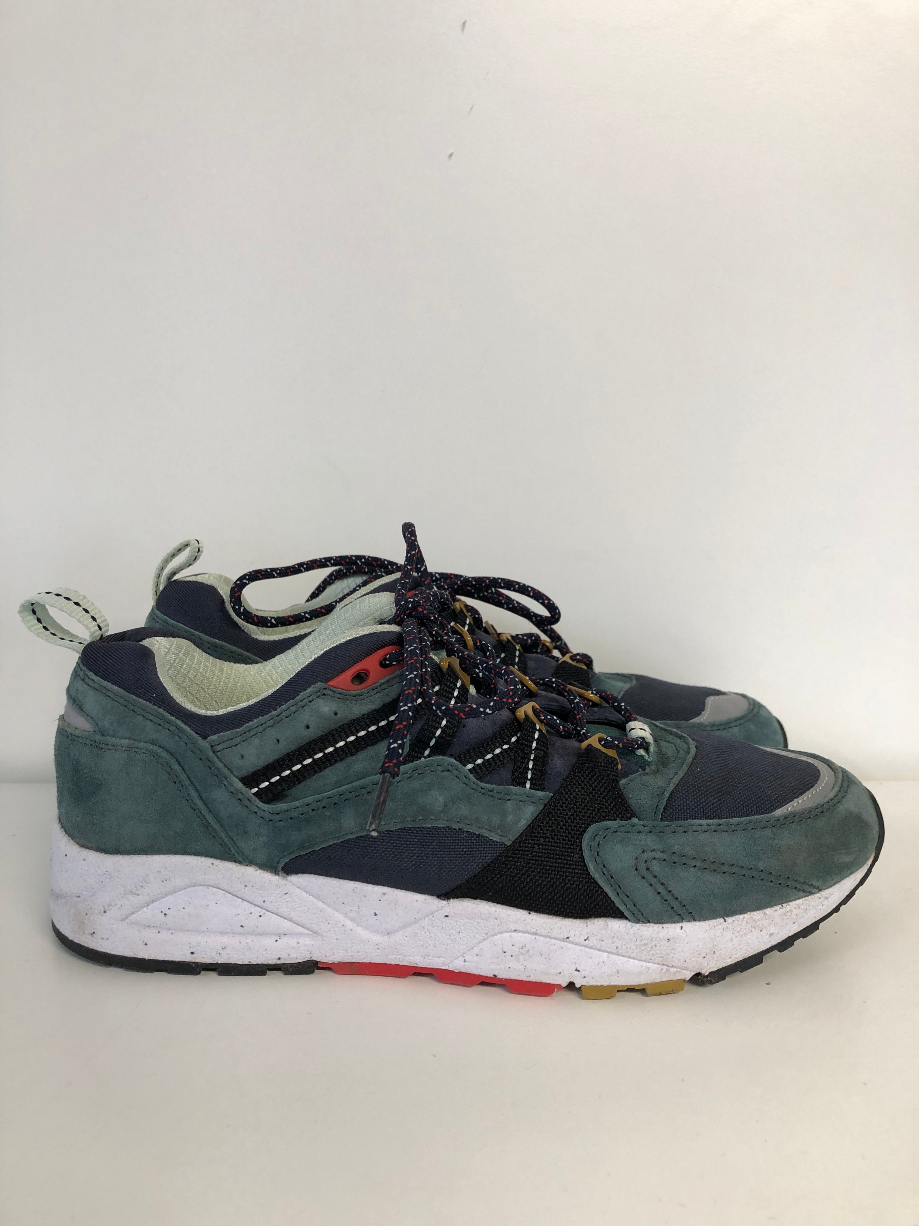 Karhu Sko