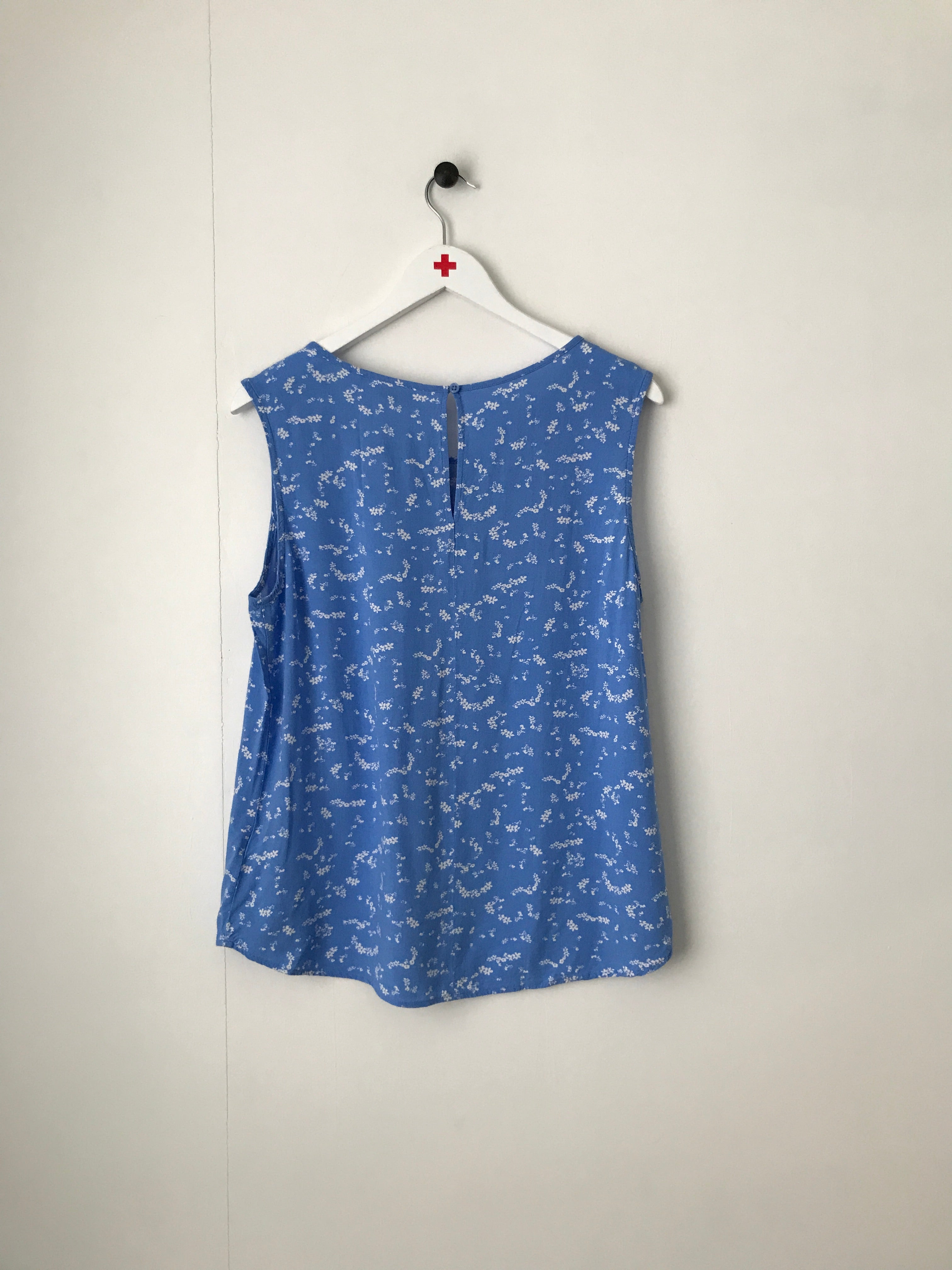 B.Young Bluse