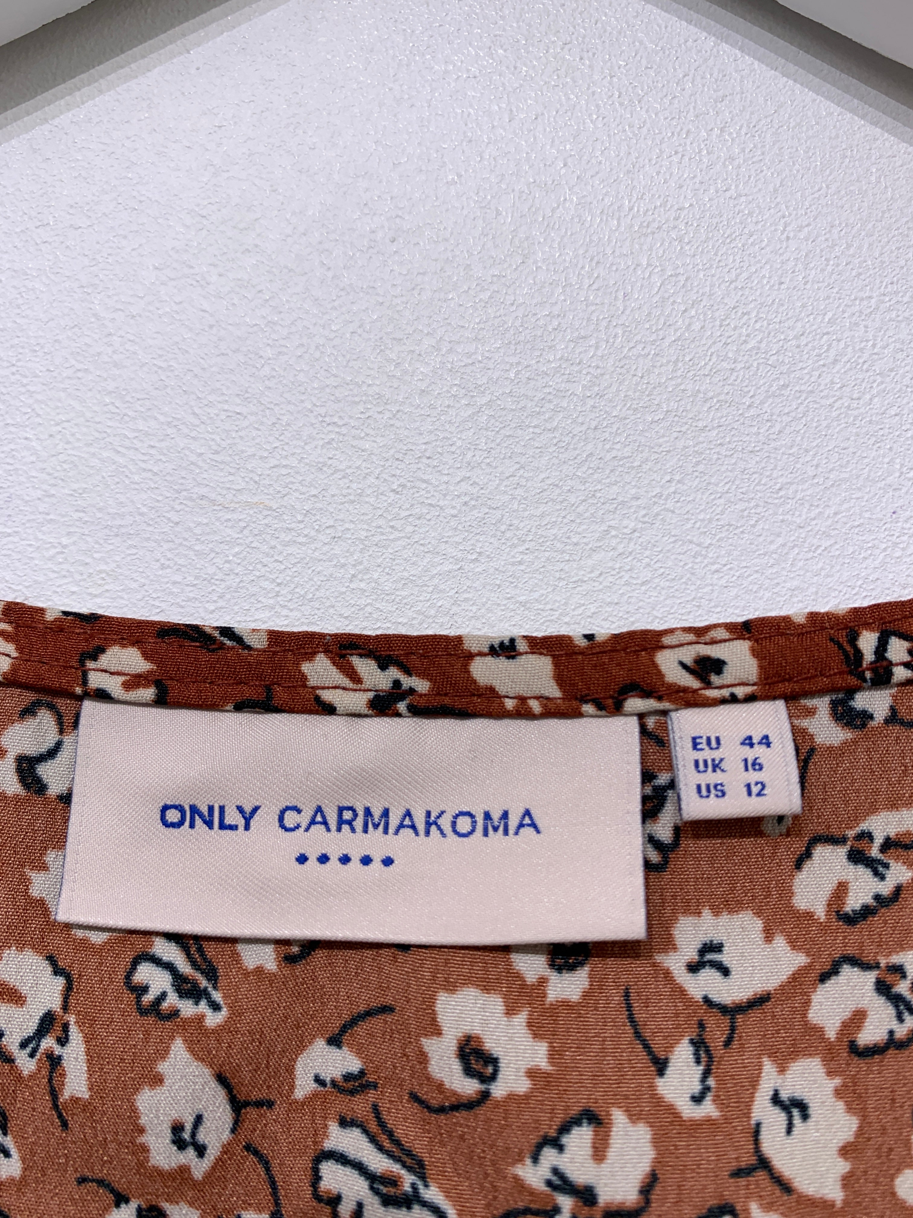 Only Carmakoma Kjole