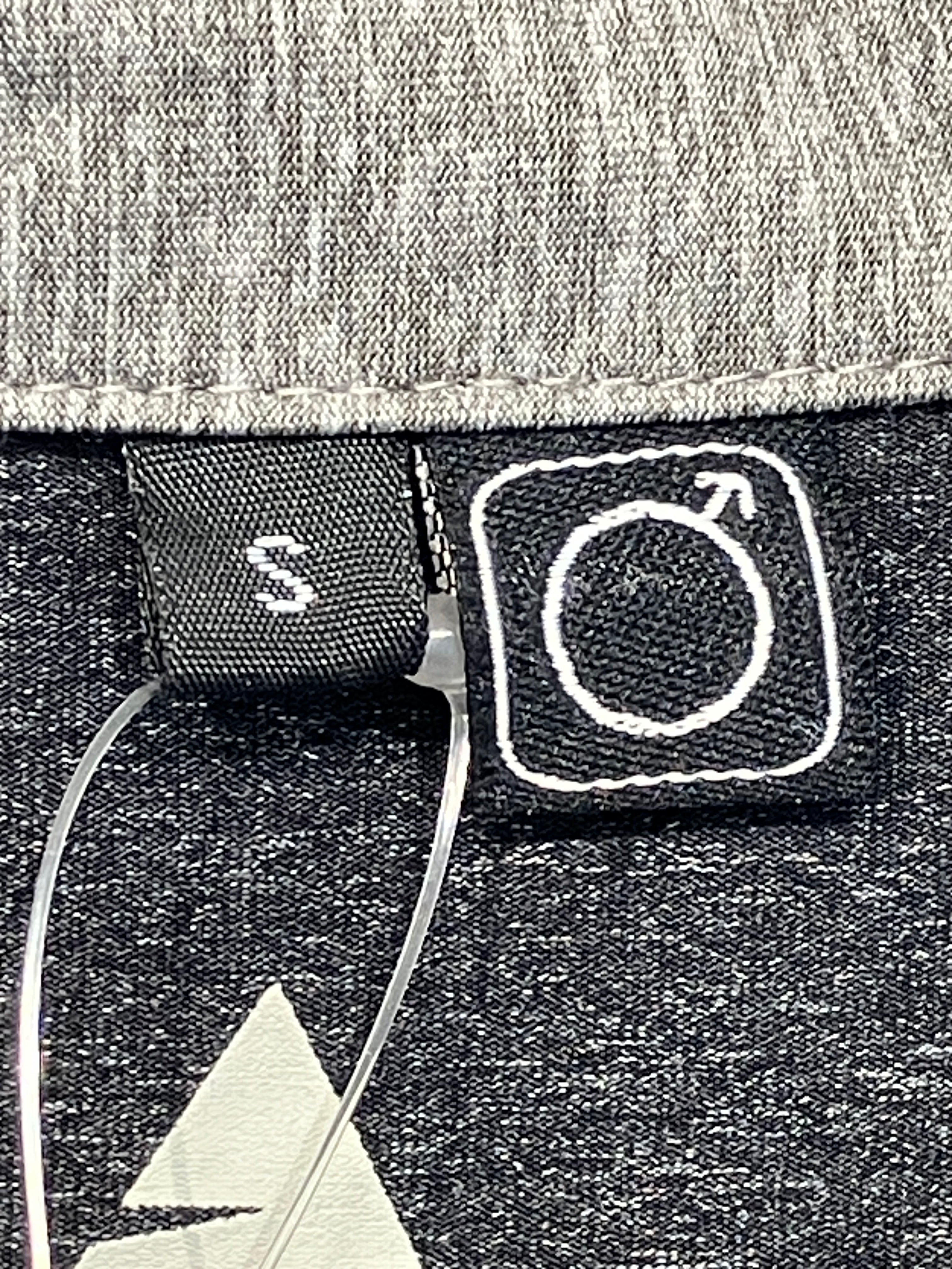 Pitch Stone Bluse