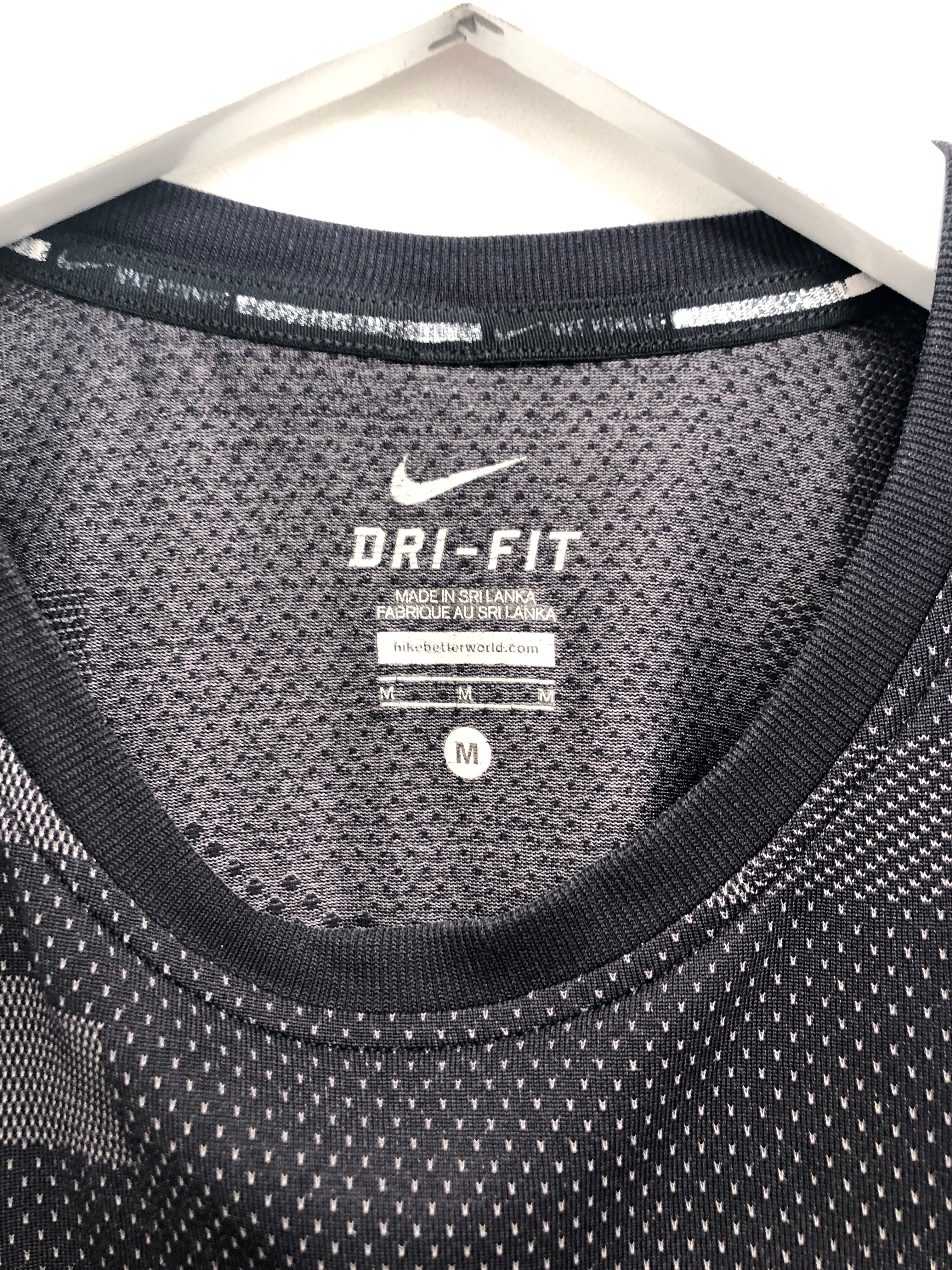 Nike T-shirt