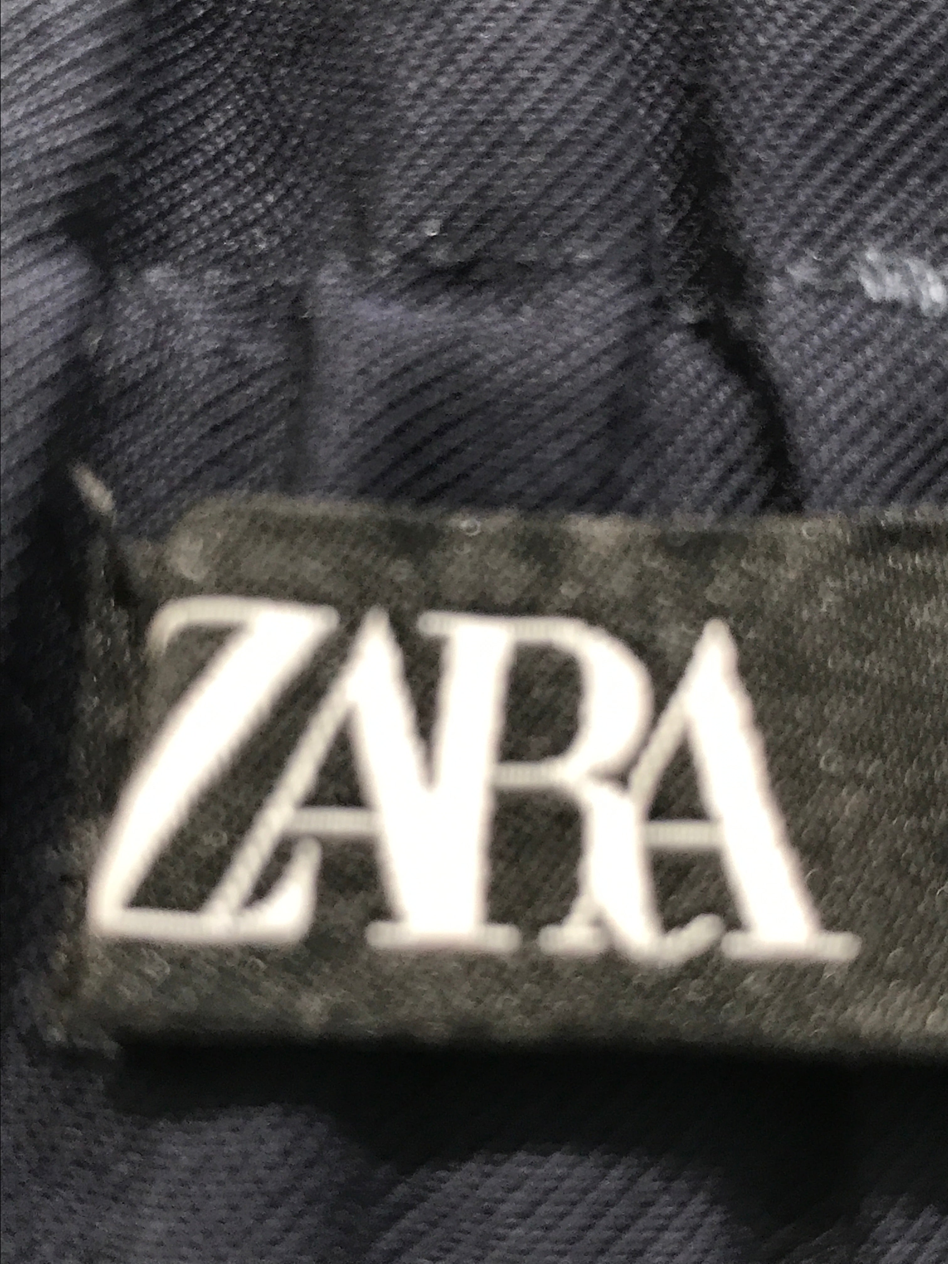 Zara Bukser