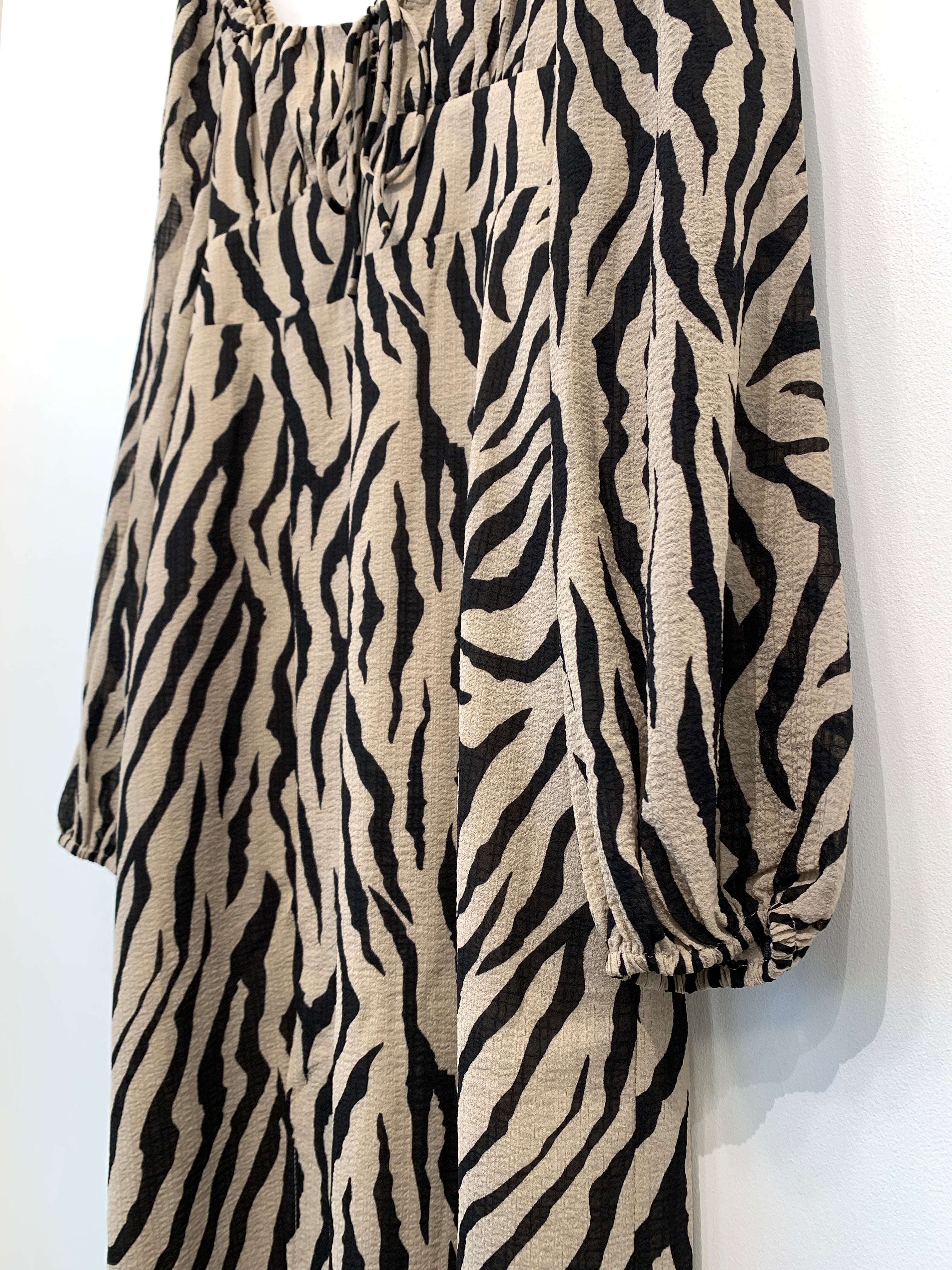 Gina Tricot Kjole
