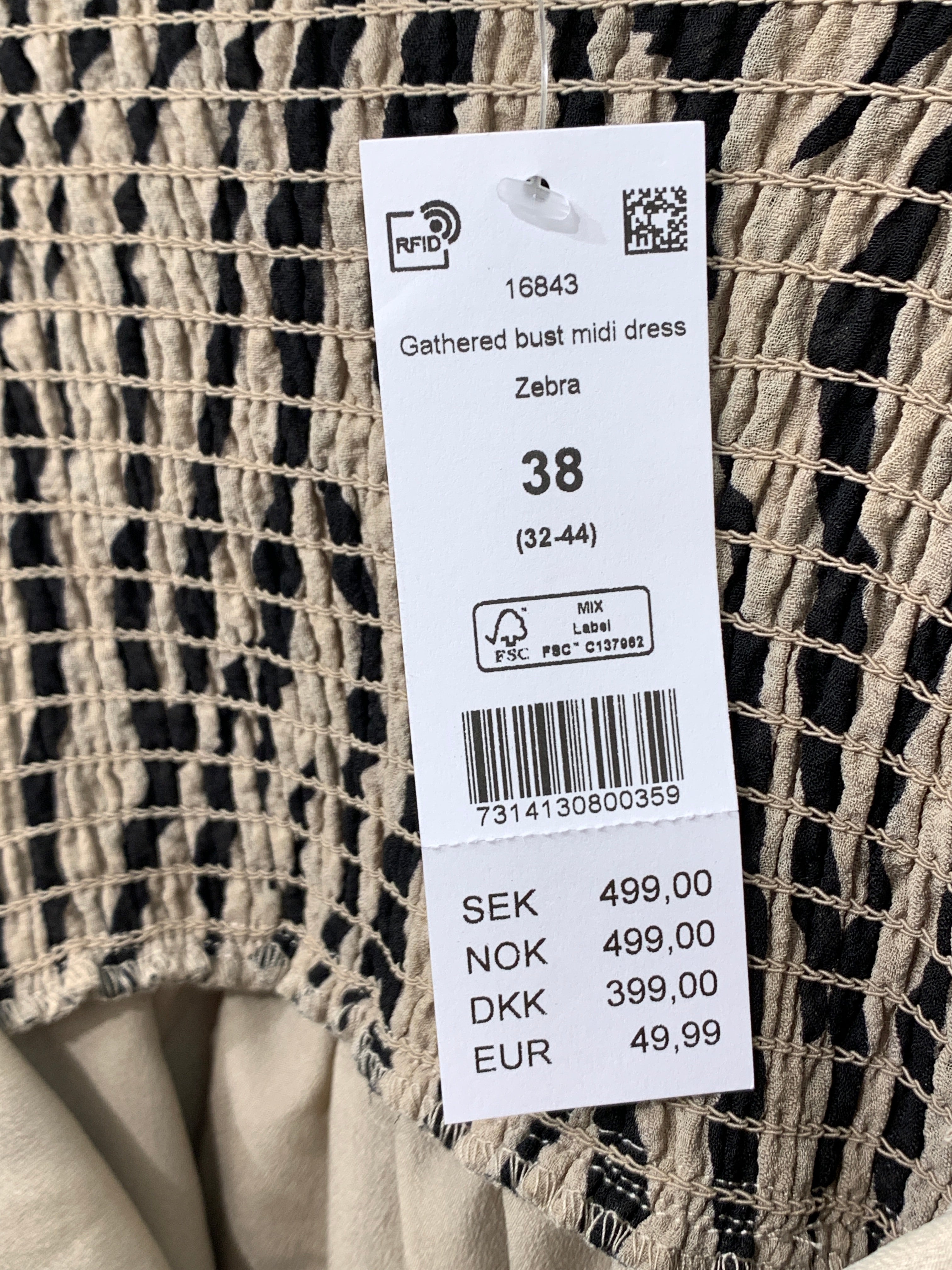 Gina Tricot Kjole