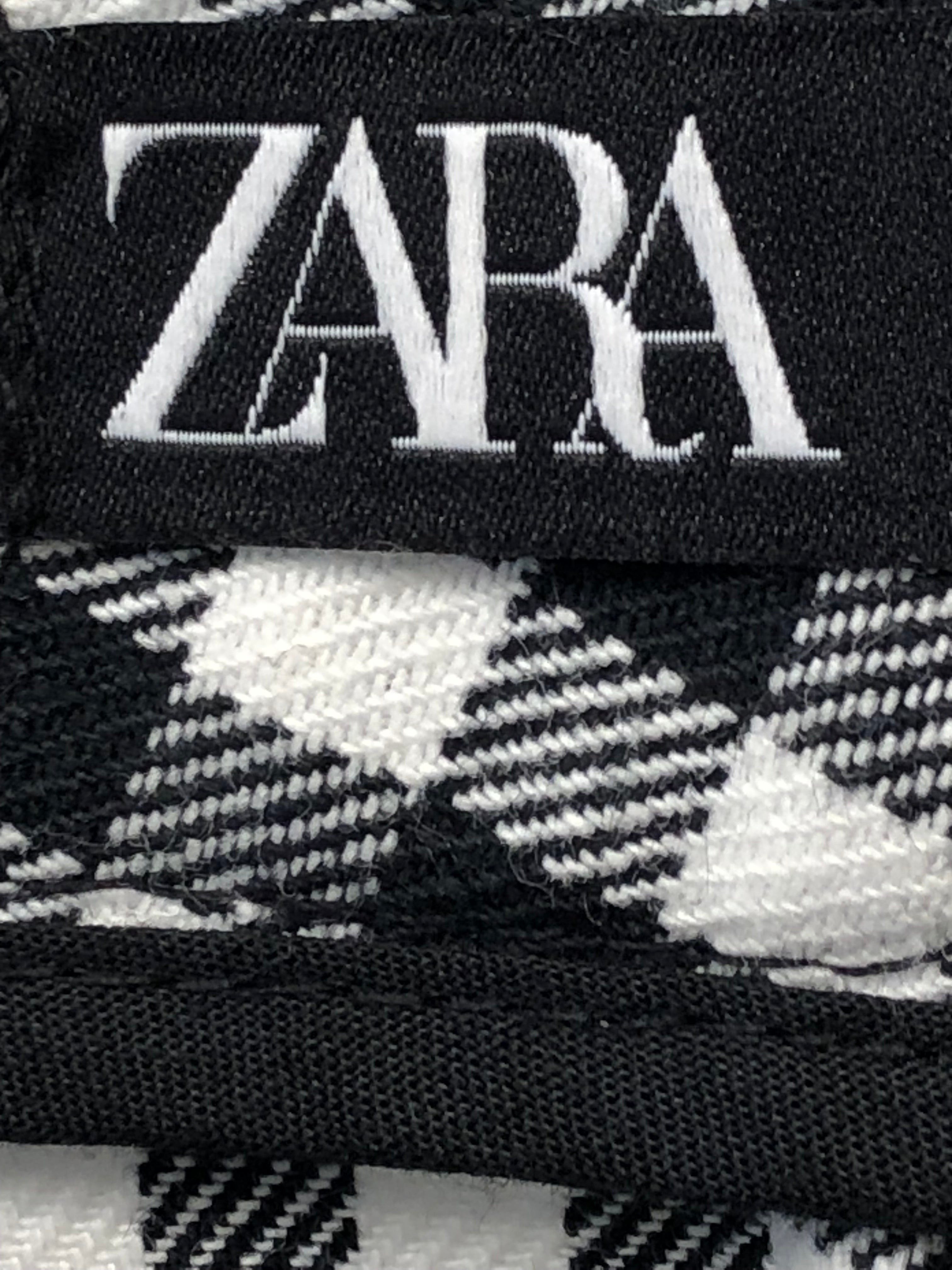 Zara Bukser