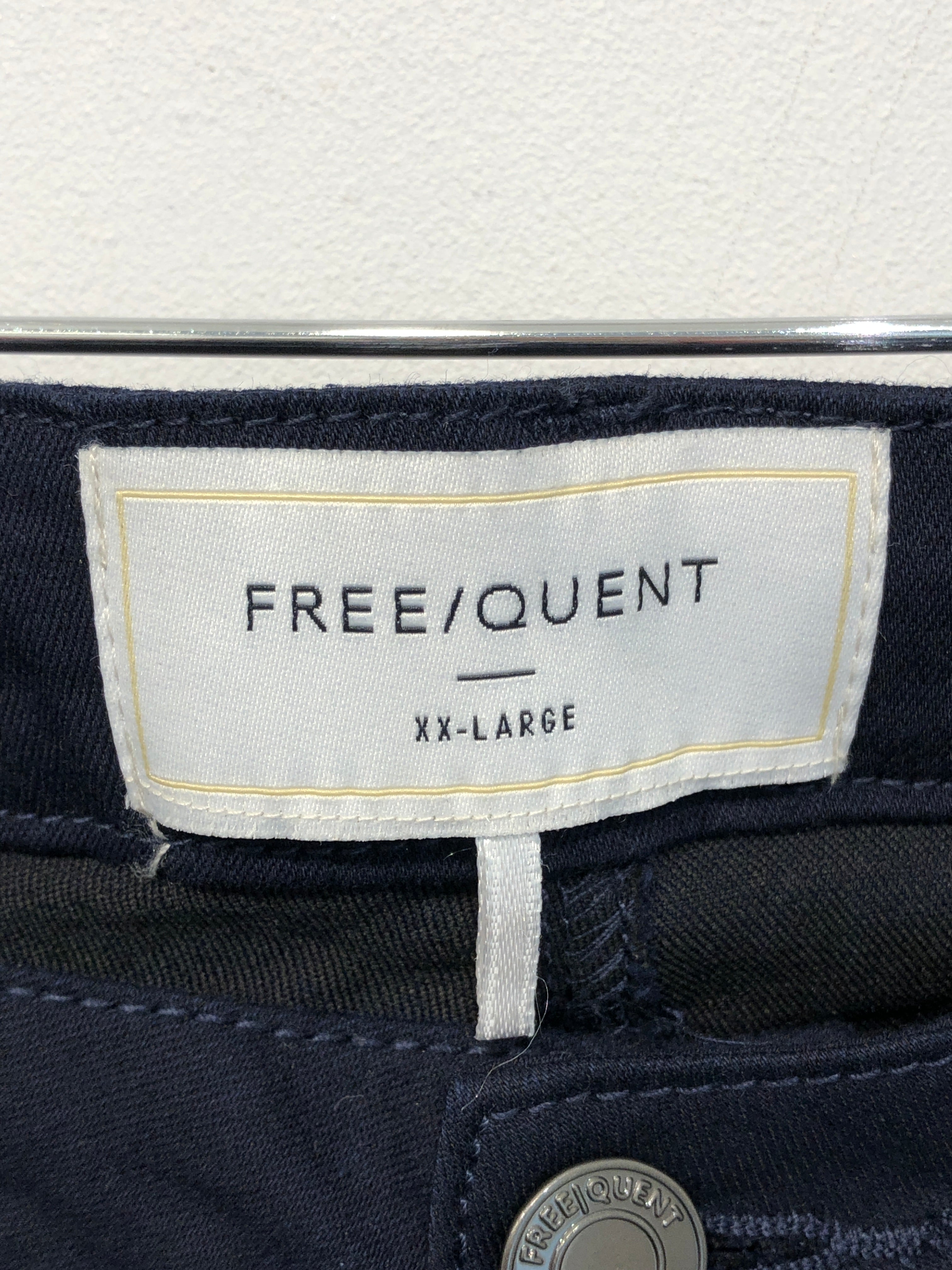 Free / Quent Bukser