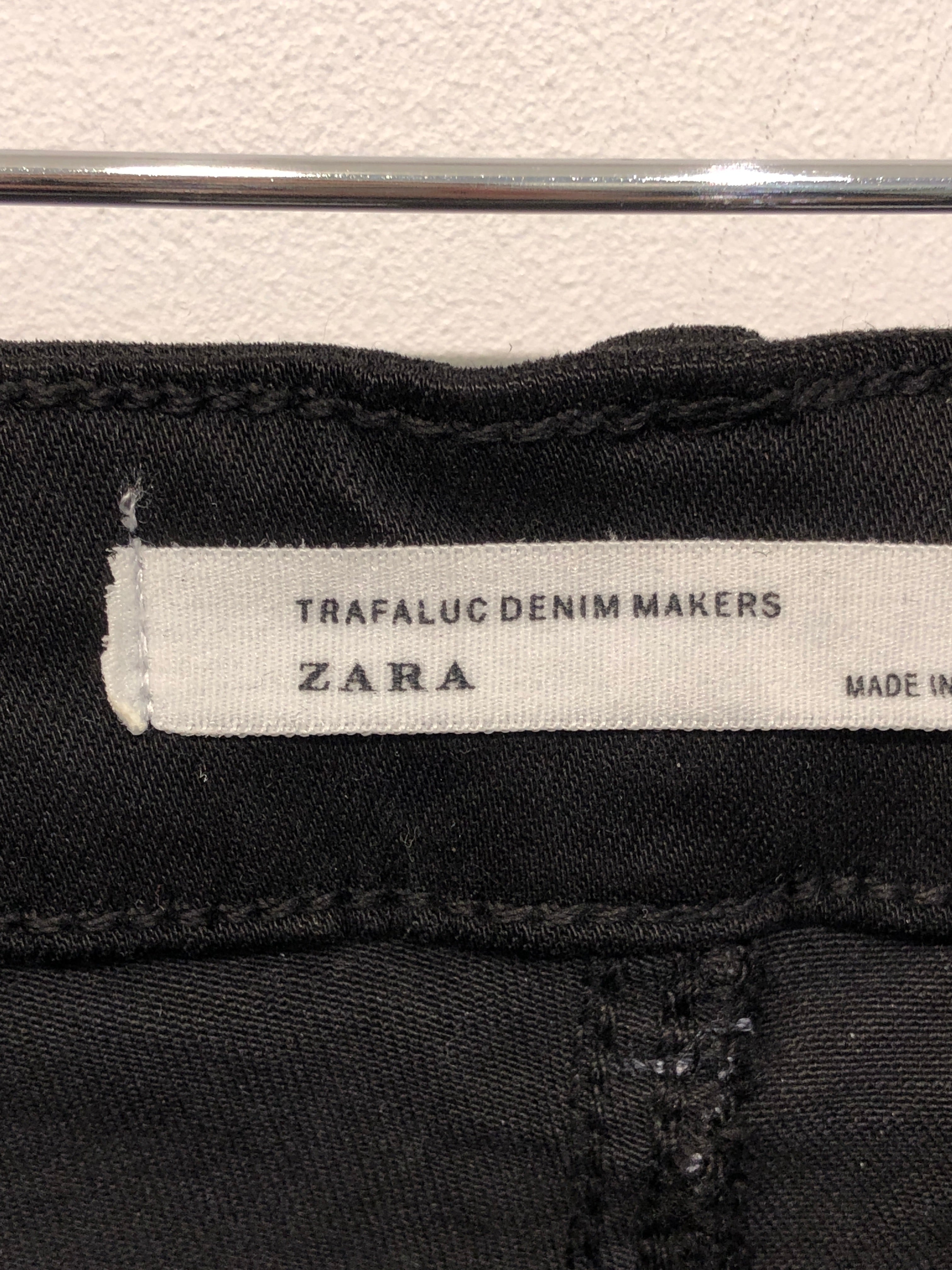 Zara Bukser