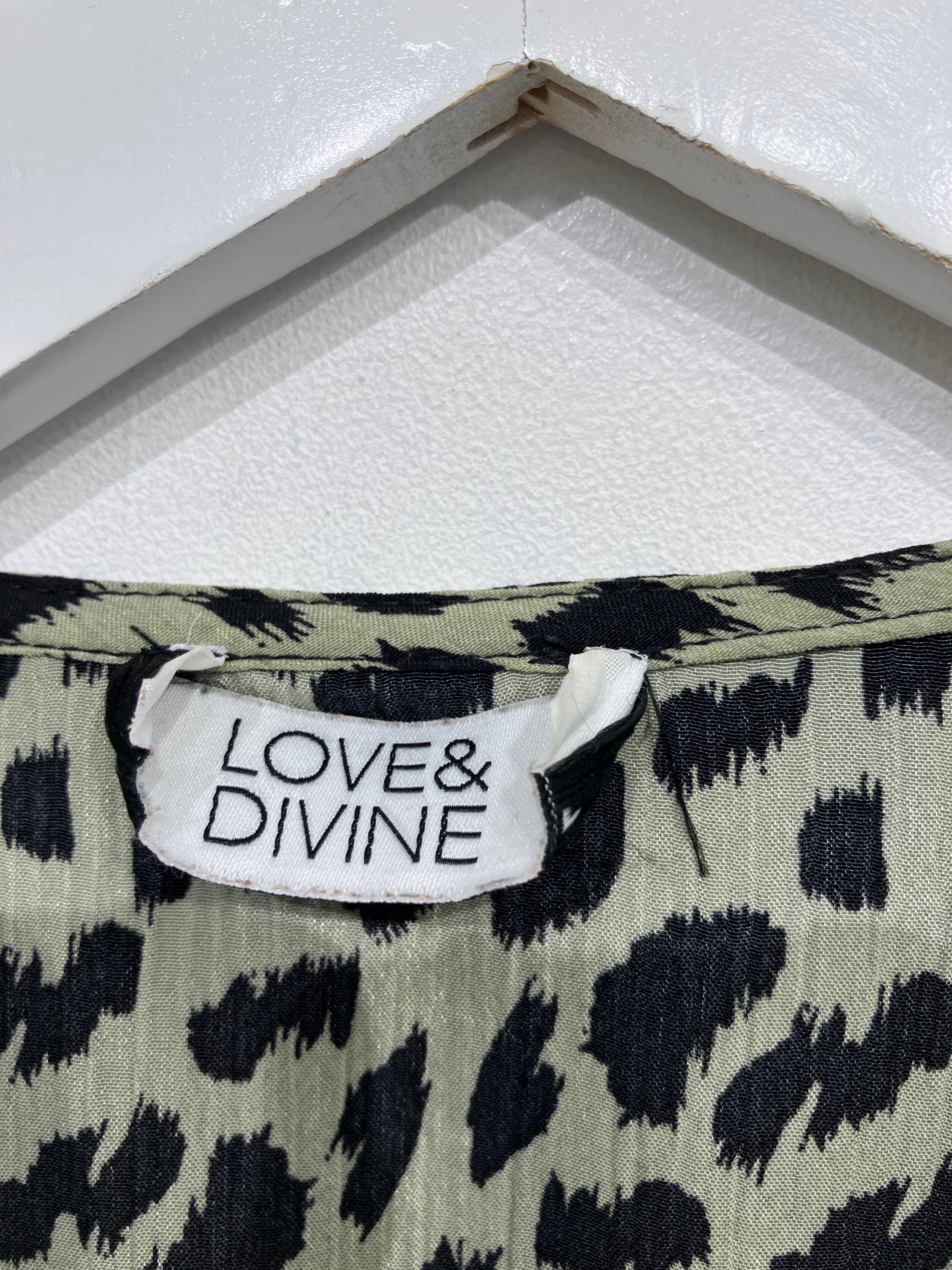 Love & Divine Kjole