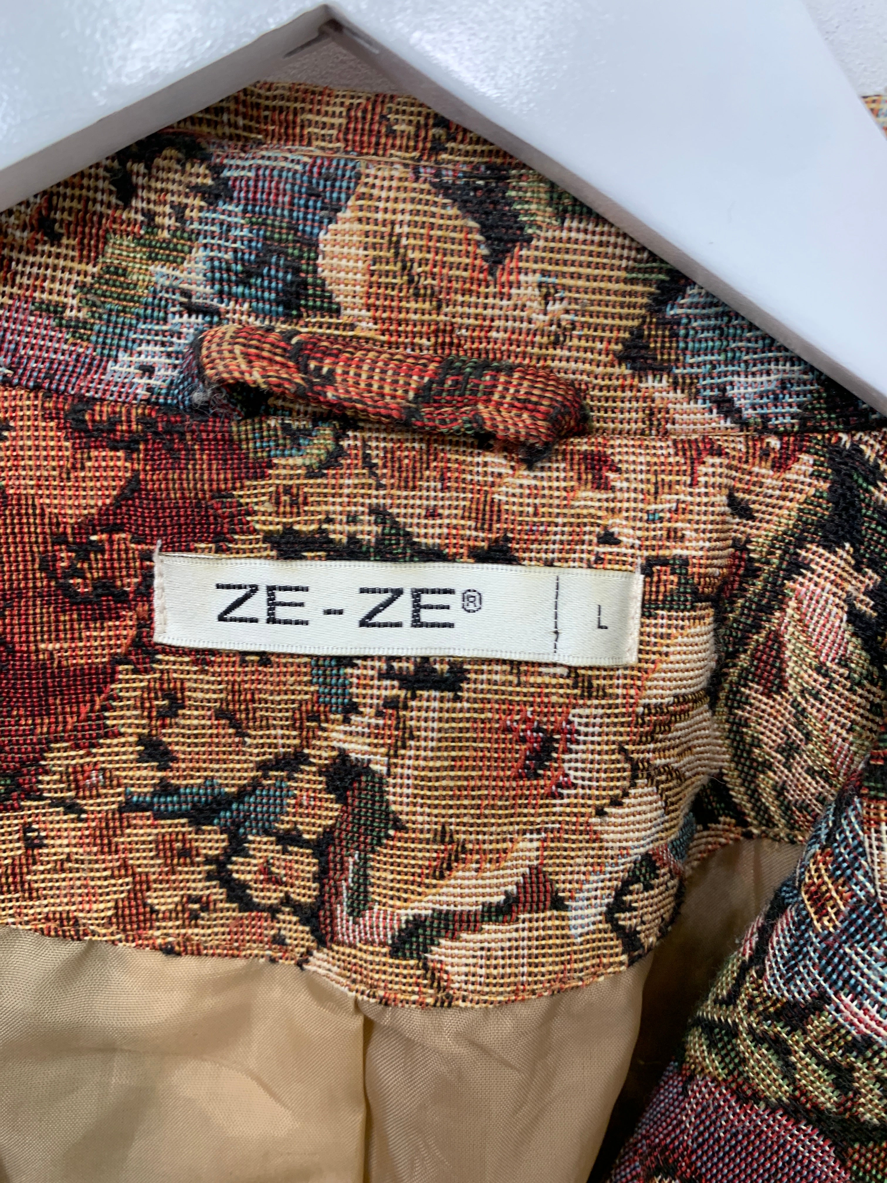 Ze-Ze Jakke