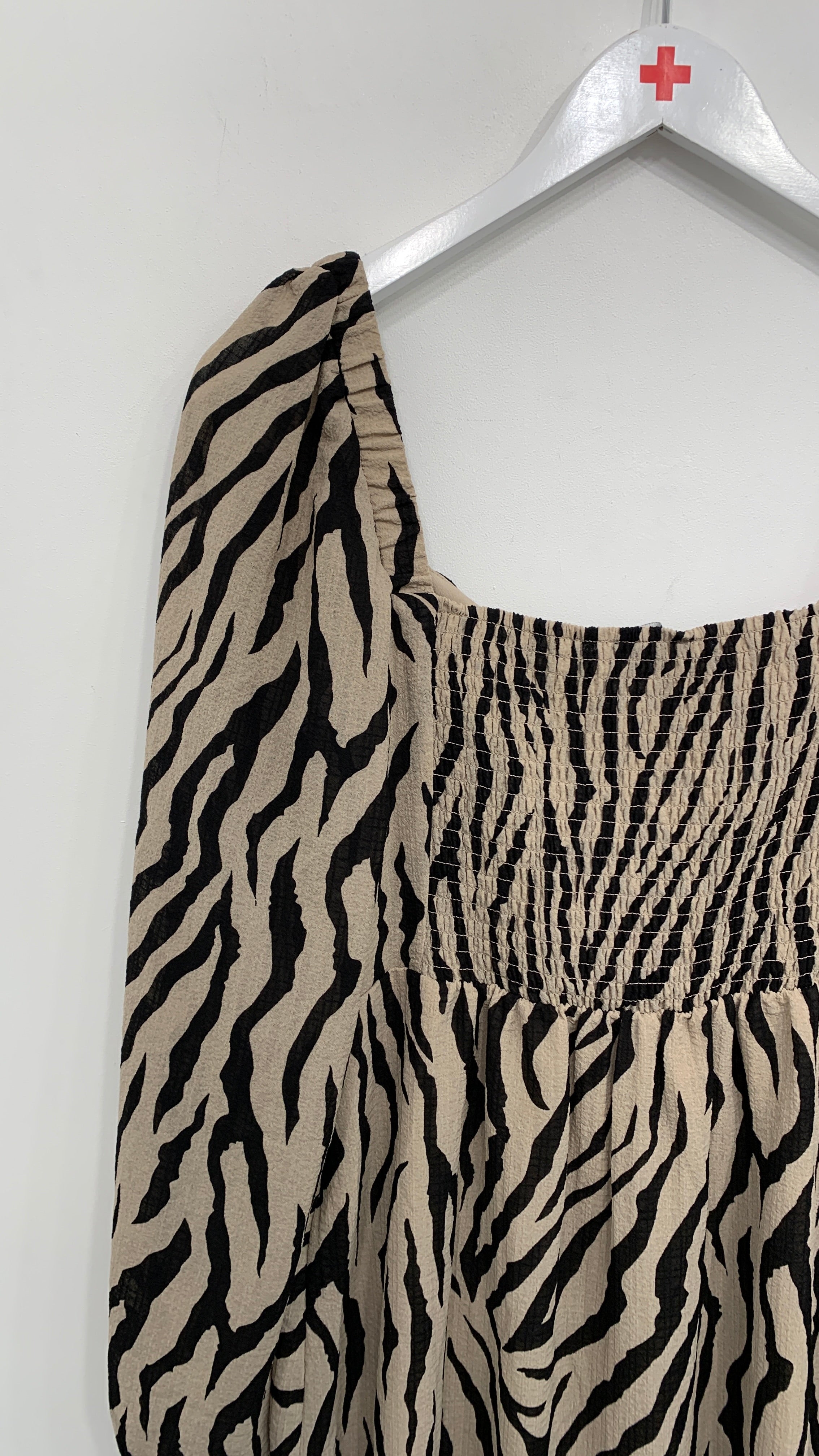 Gina Tricot Kjole