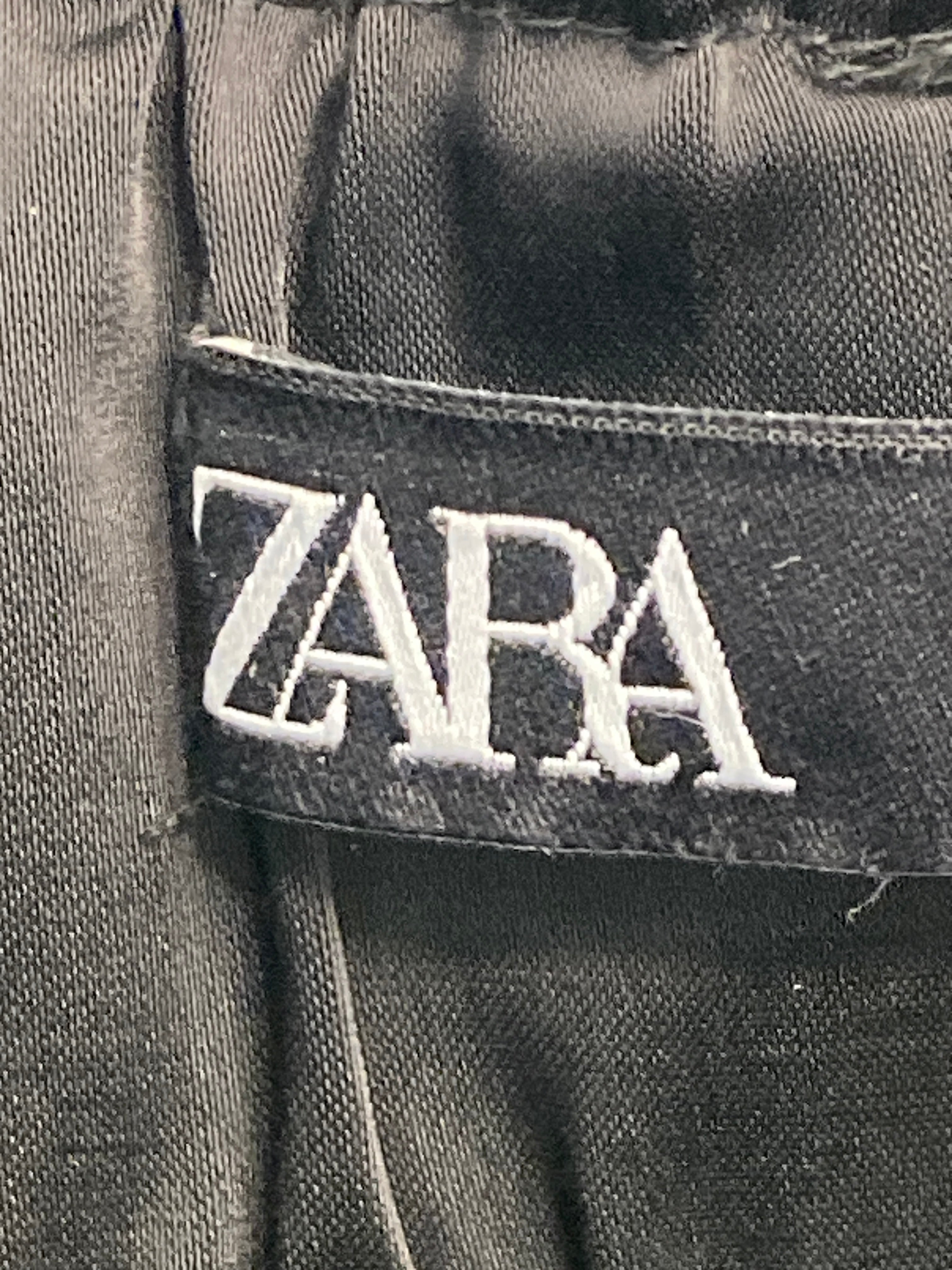 Zara Bukser